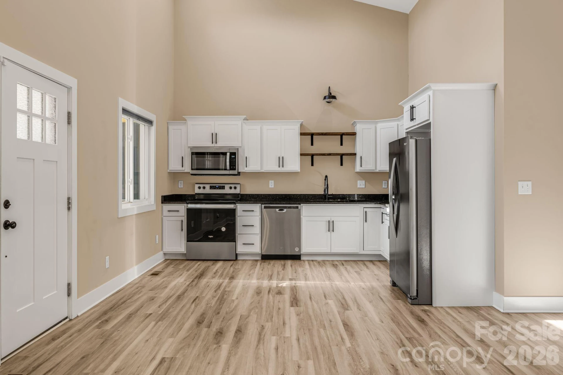 207 Hanover Street - Photo 10