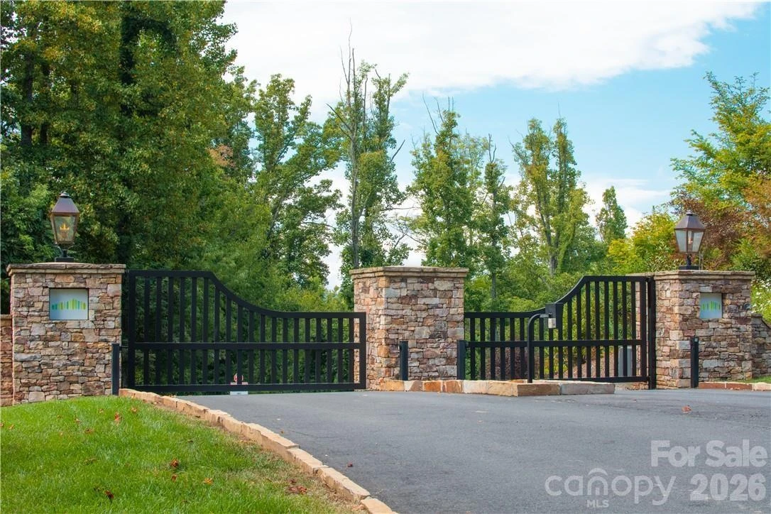 11 Franklin Trace Drive #15 - Photo 3