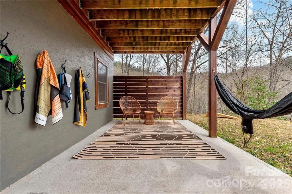 552 Lake Road - Photo 43