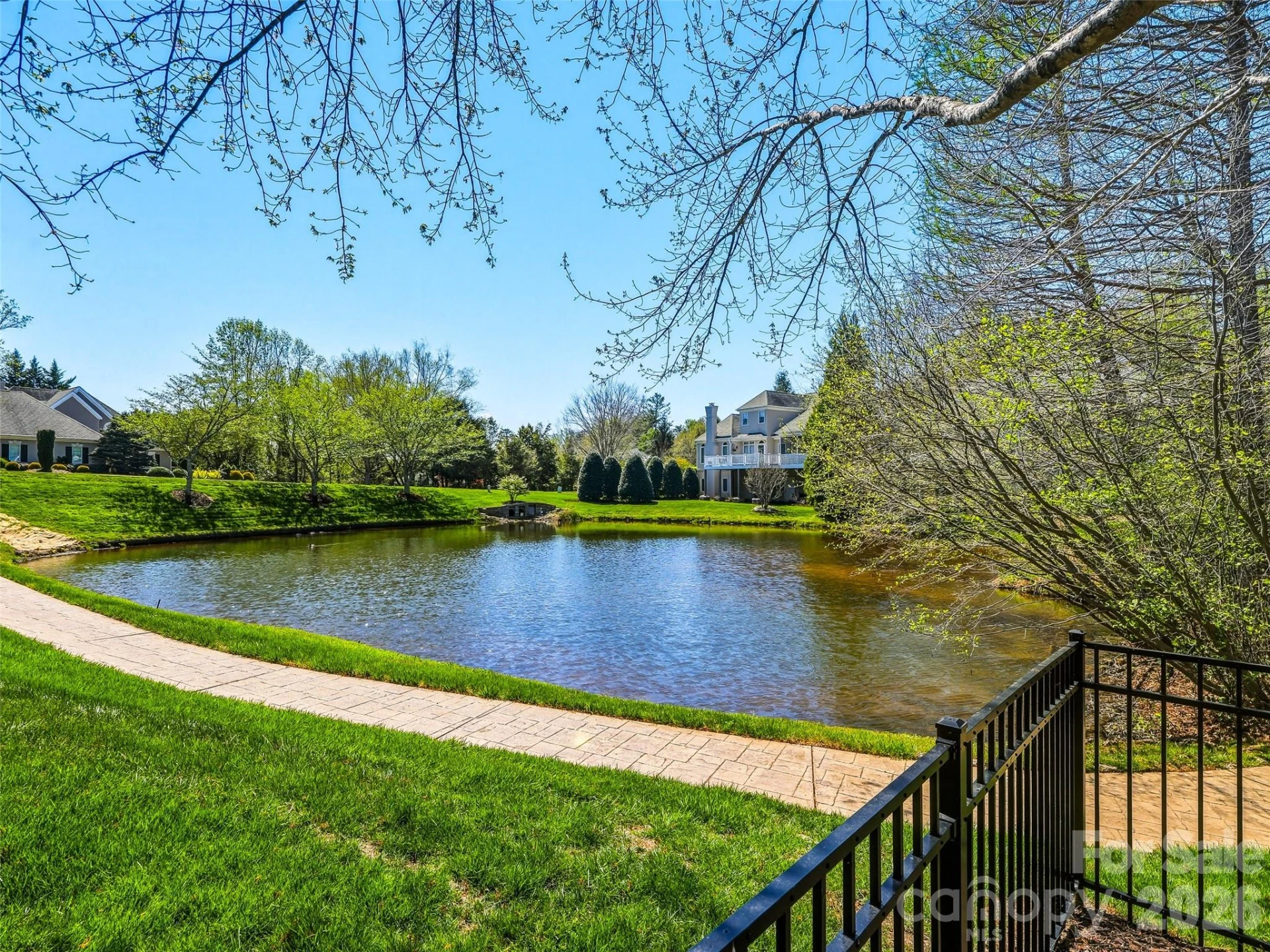 33 Tiverton Lane - Photo 43