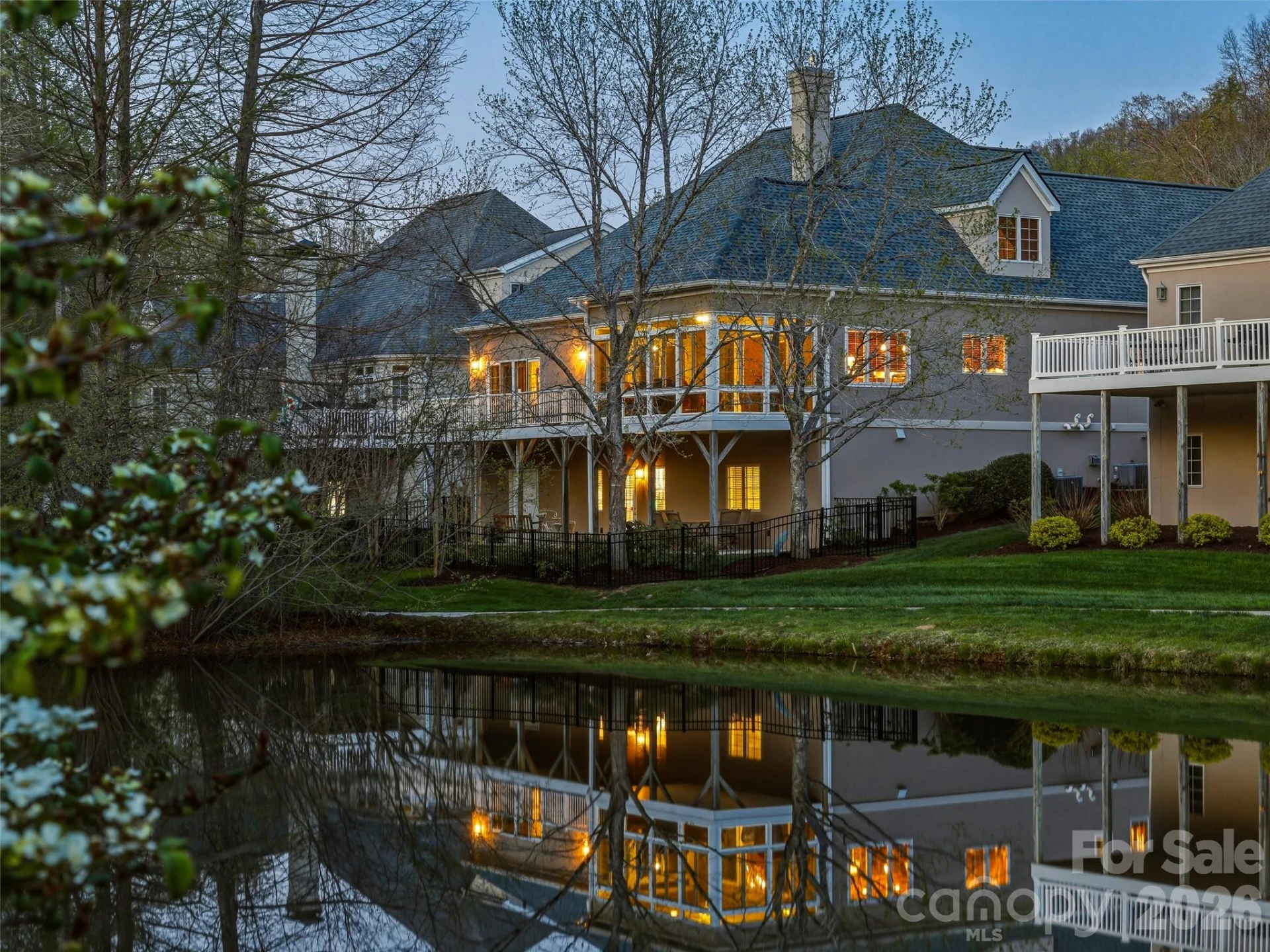 33 Tiverton Lane - Photo 45