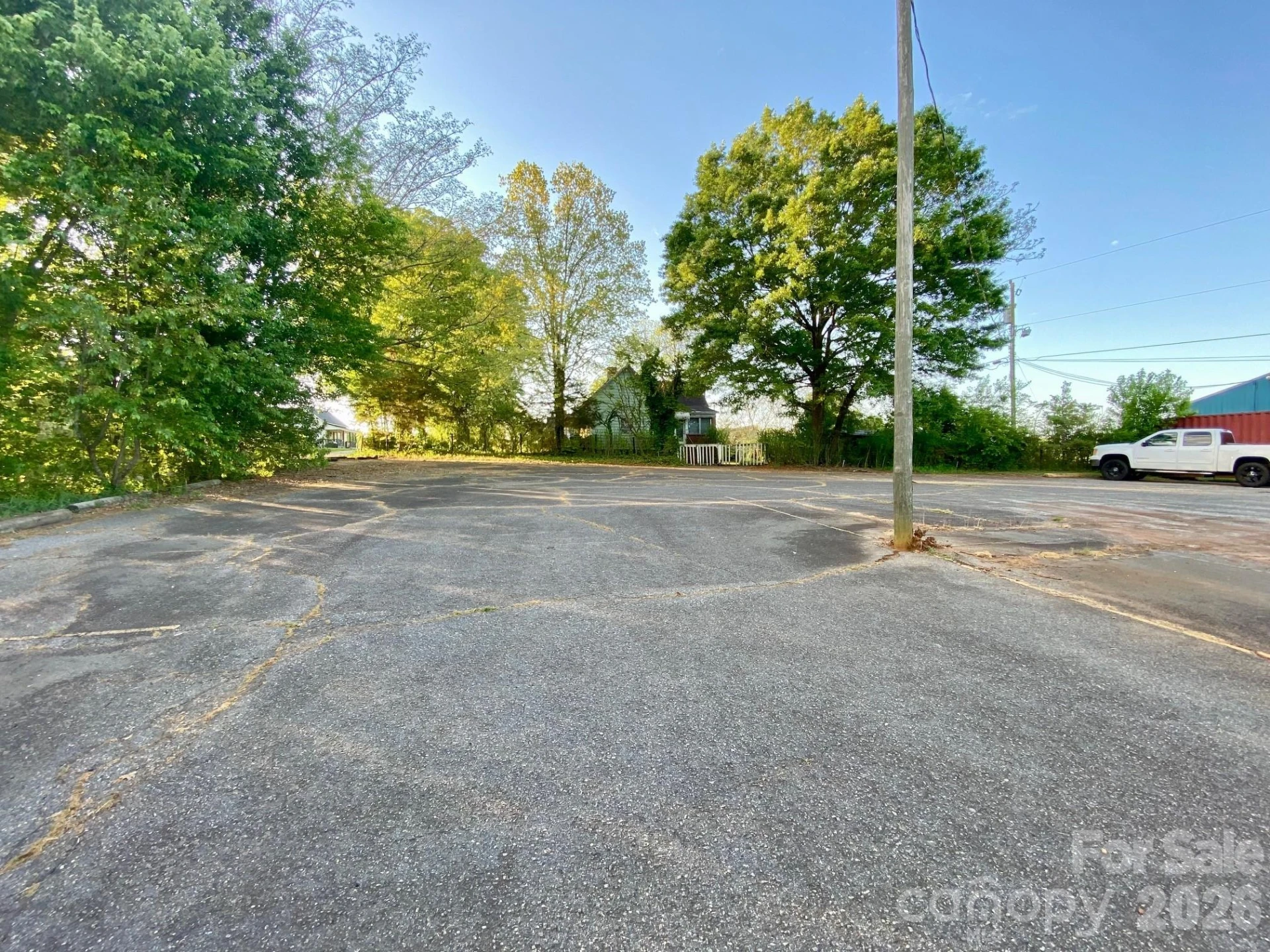 112 Hollifield Road - Photo 16