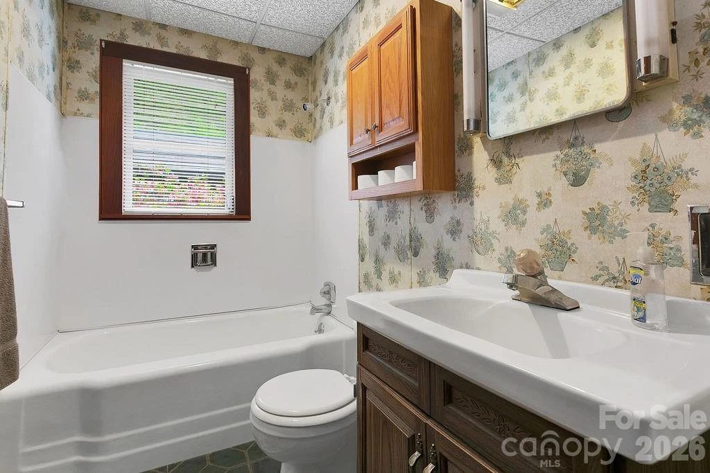520 Blythe Road - Photo 18