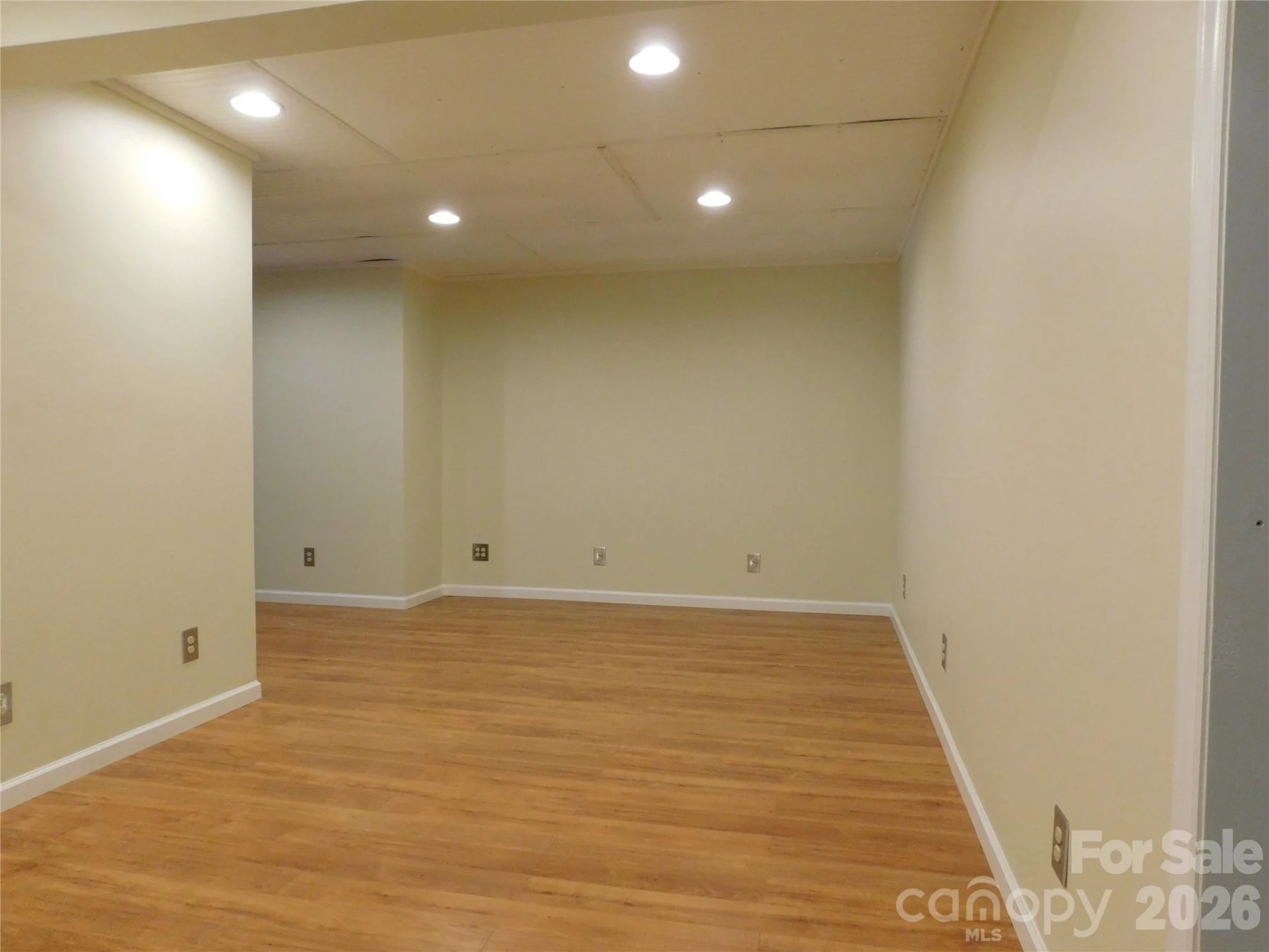 1064 Skye Drive - Photo 31