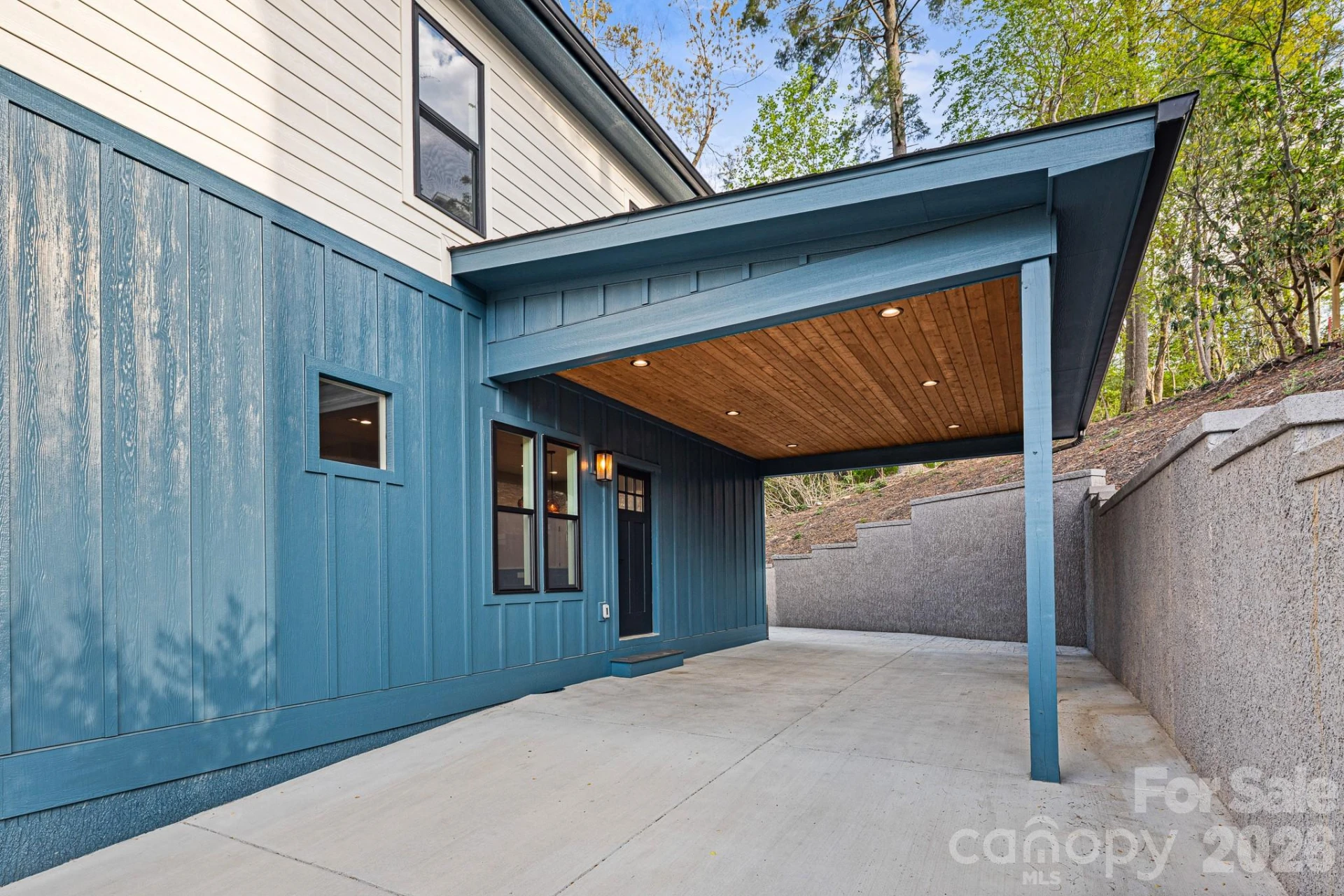 18 Winterhawk Drive - Photo 39