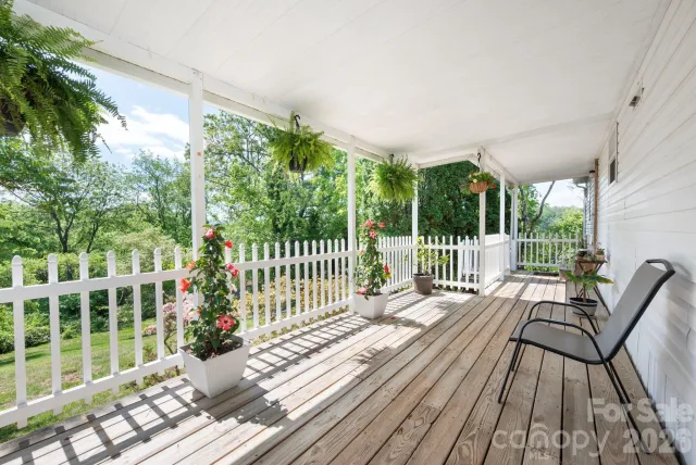 66 Green Oak Road