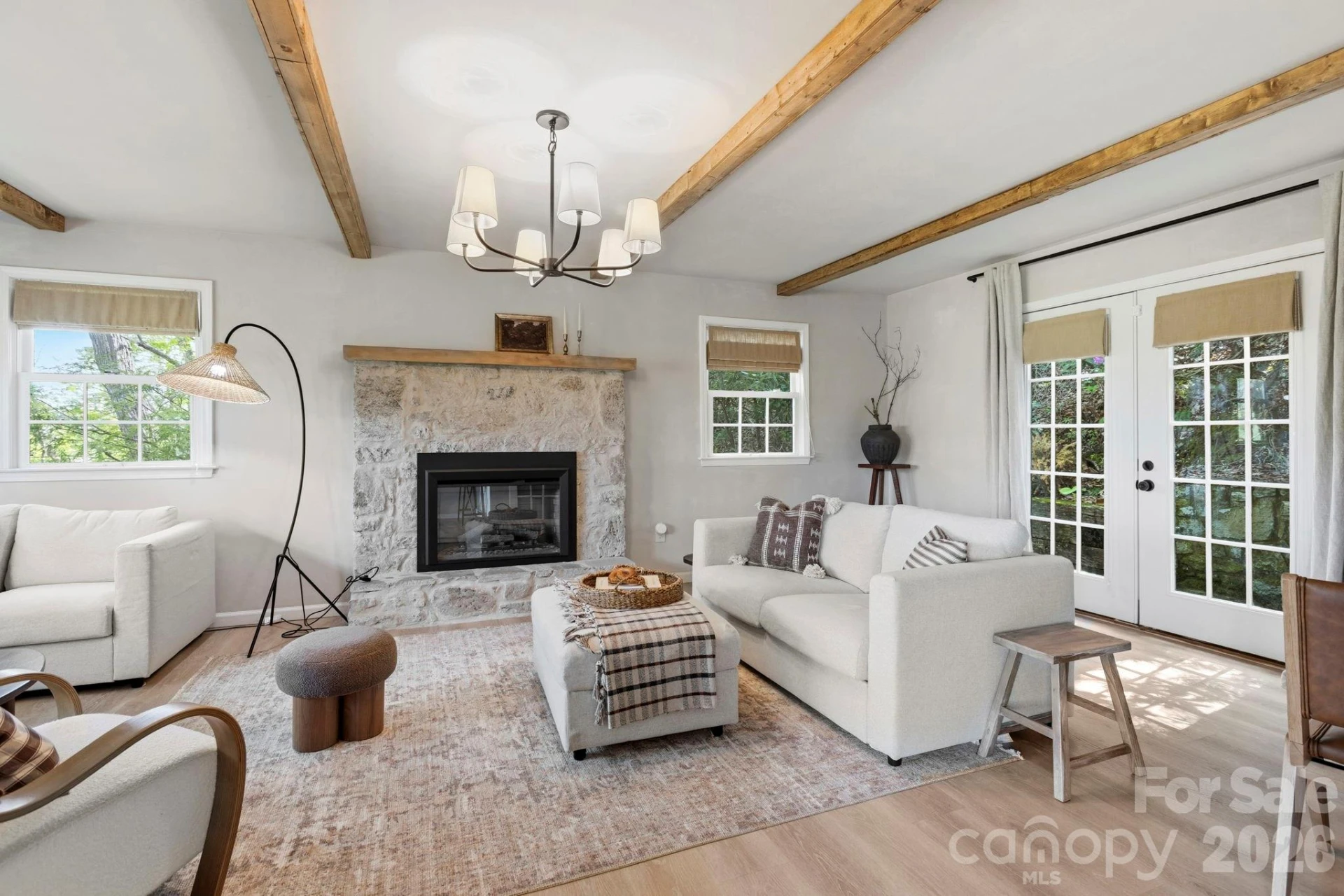 821 Summit Drive - Photo 5