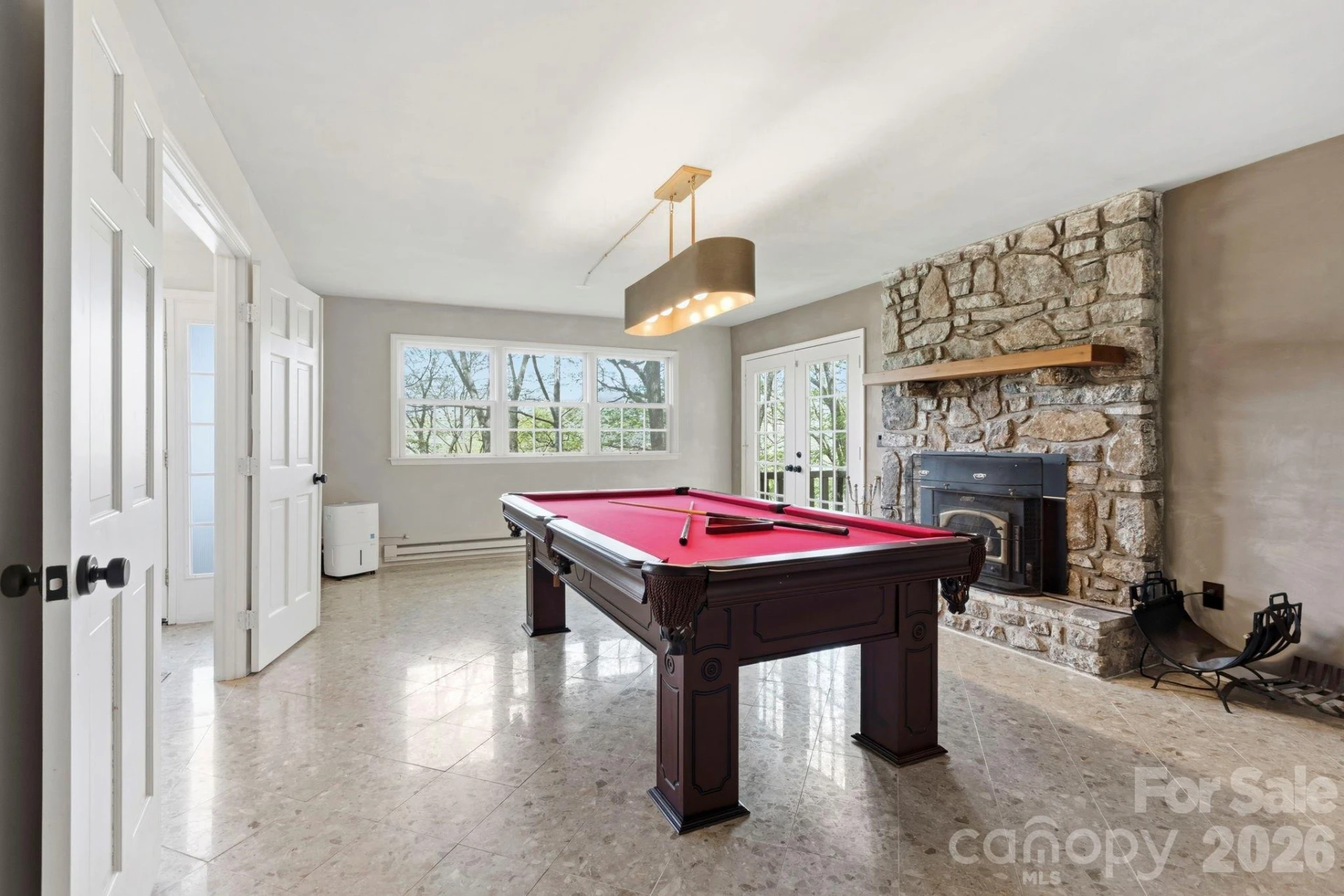 821 Summit Drive - Photo 32