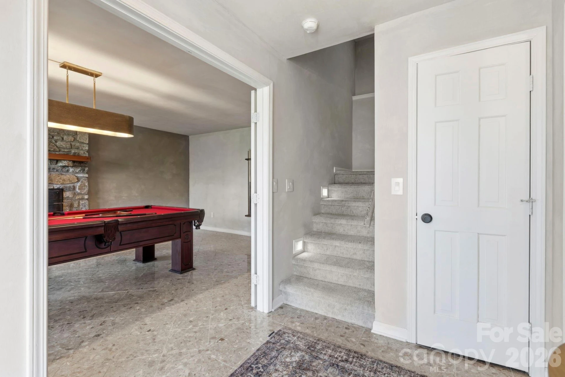 821 Summit Drive - Photo 33