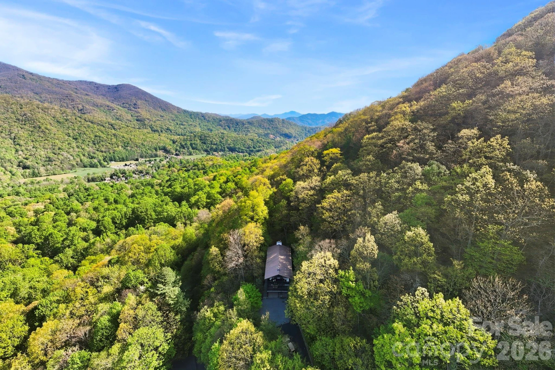 821 Summit Drive - Photo 2