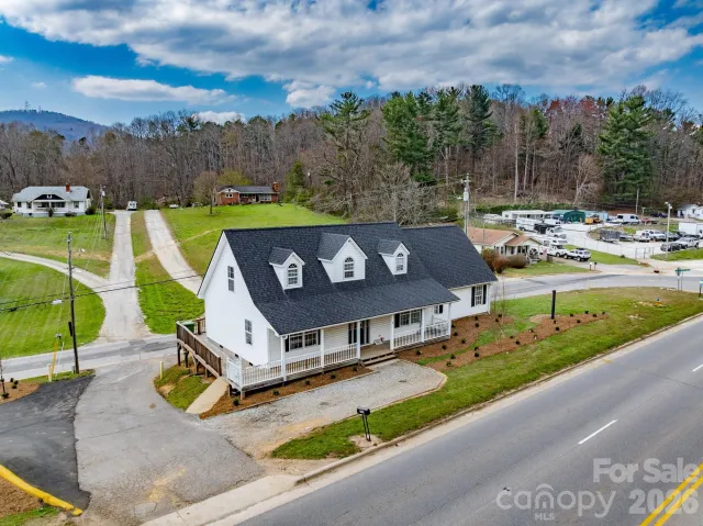396 New Leicester Highway