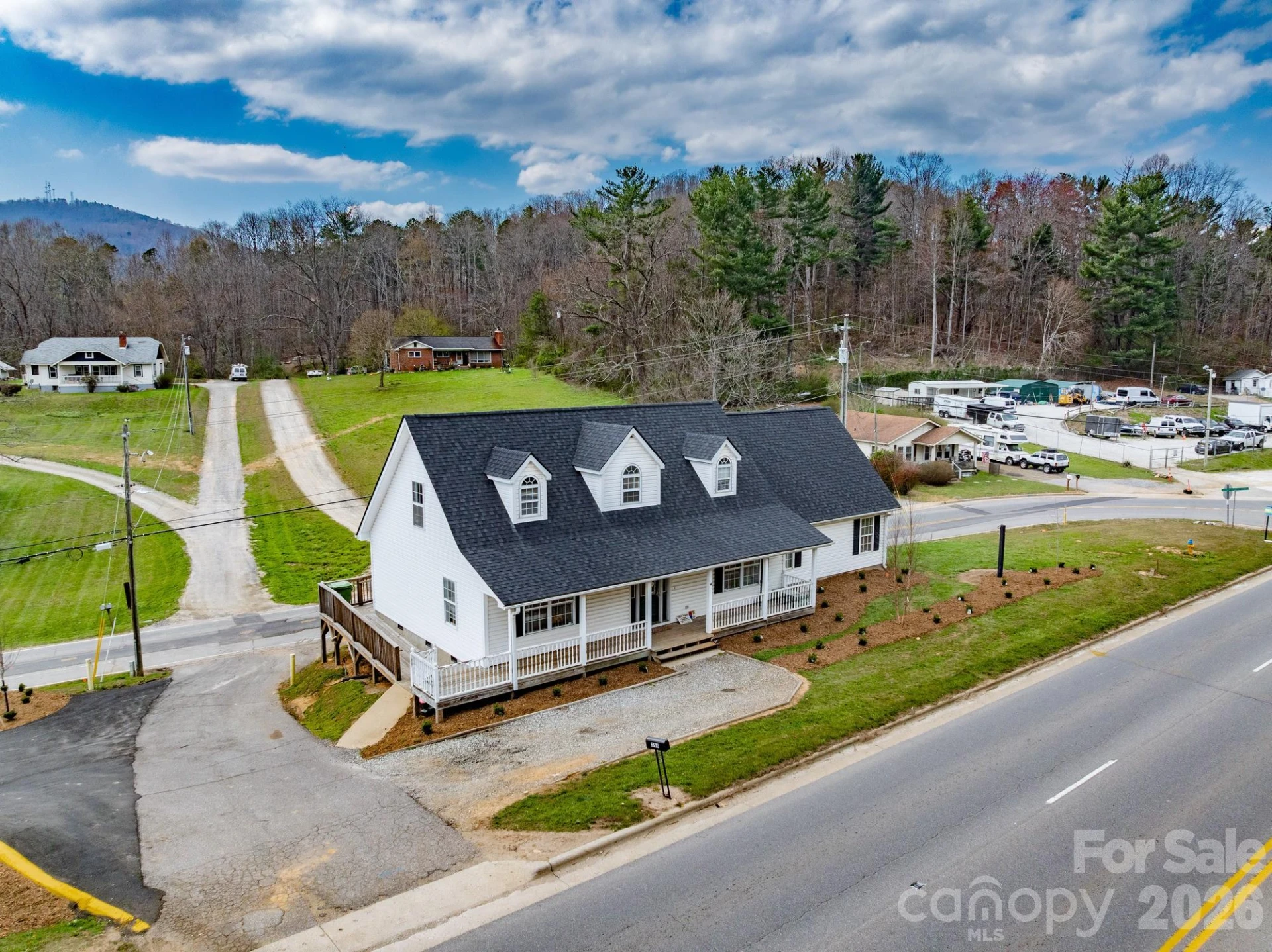 396 New Leicester Highway