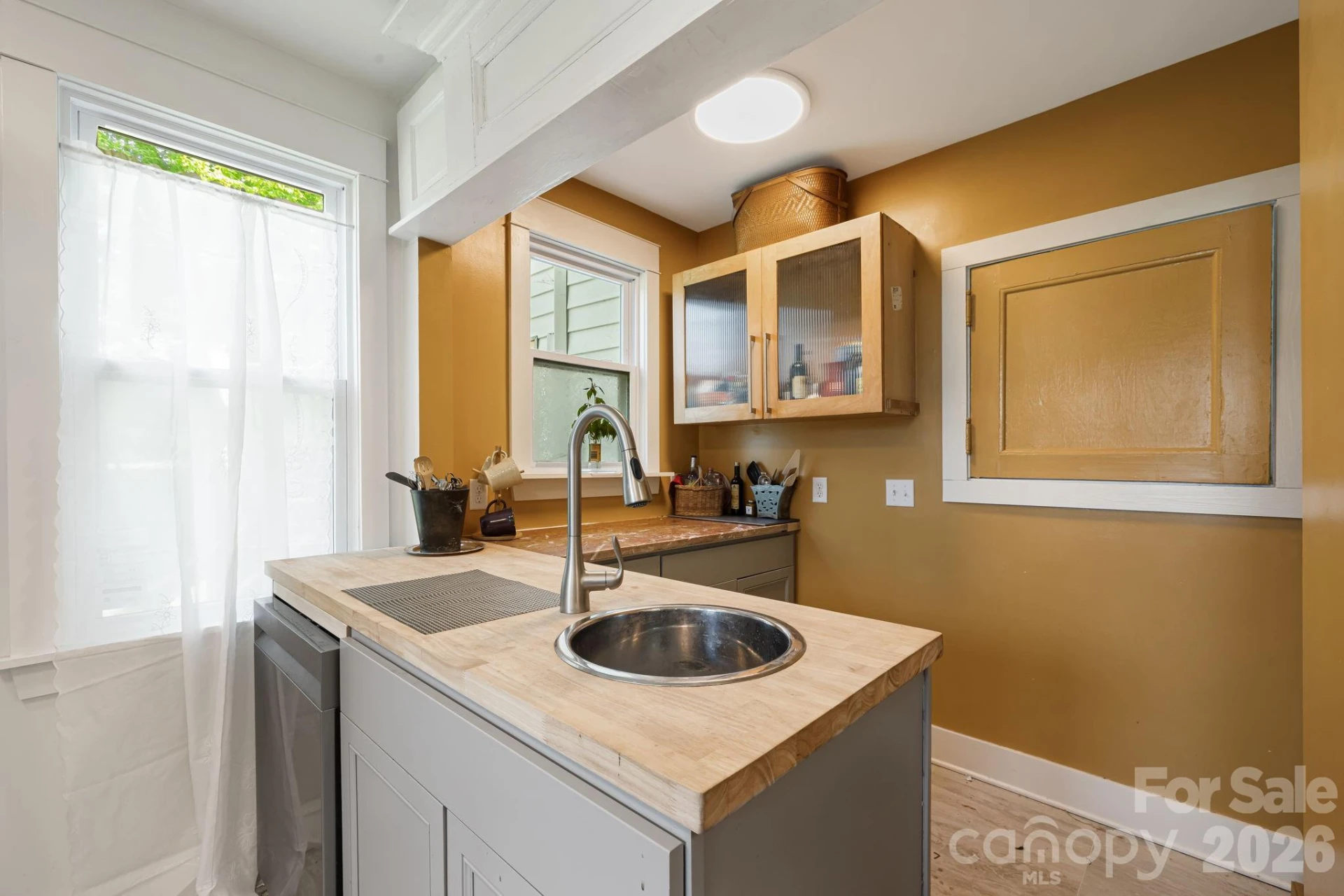 79 Walnut Street - Photo 12