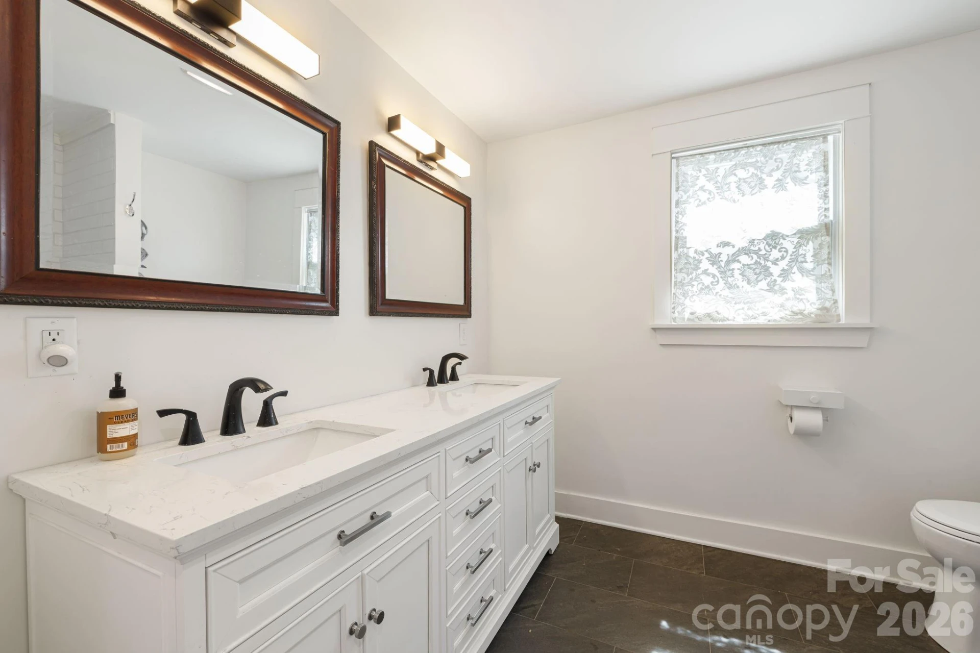 79 Walnut Street - Photo 28
