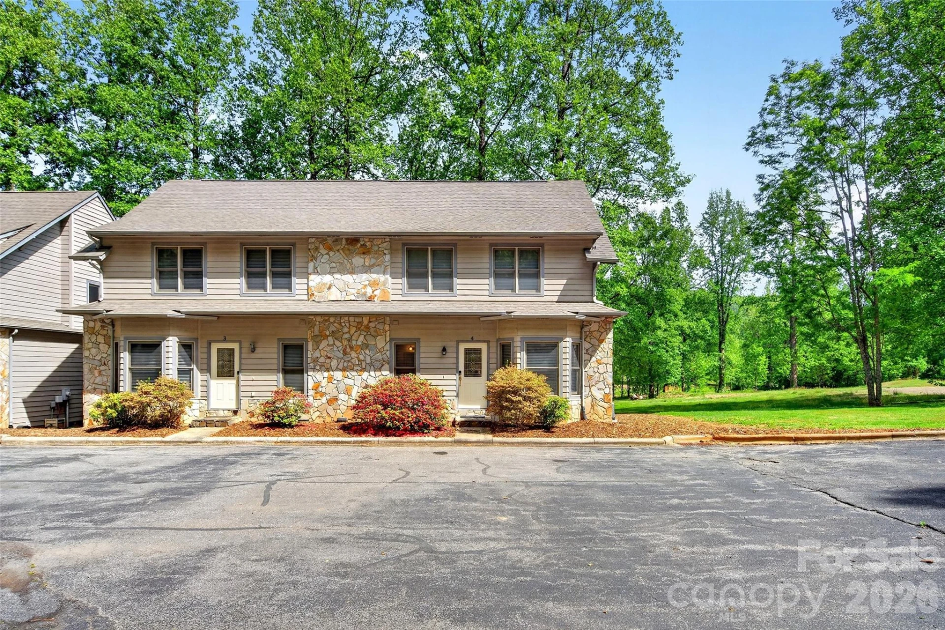 307 Blue Ridge Drive S #4
