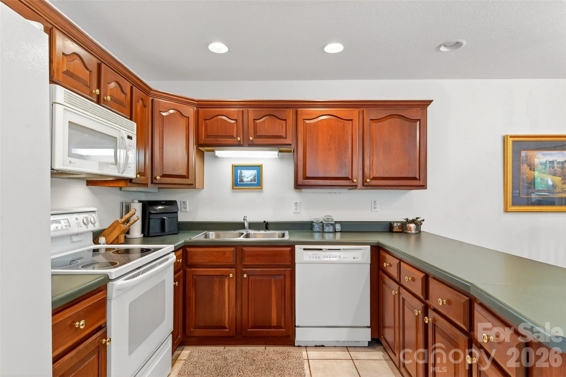 307 Blue Ridge Drive S #4 - Photo 9