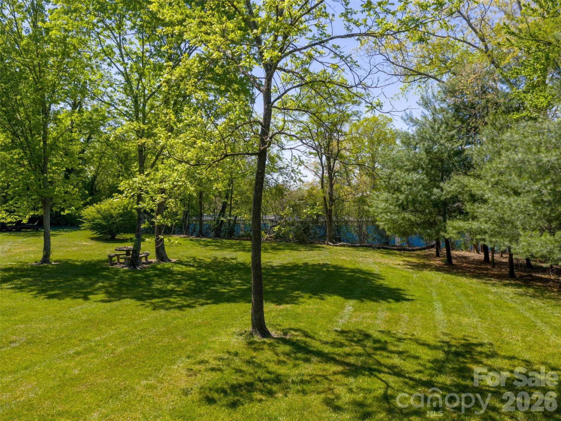 122 Glover Street - Photo 17