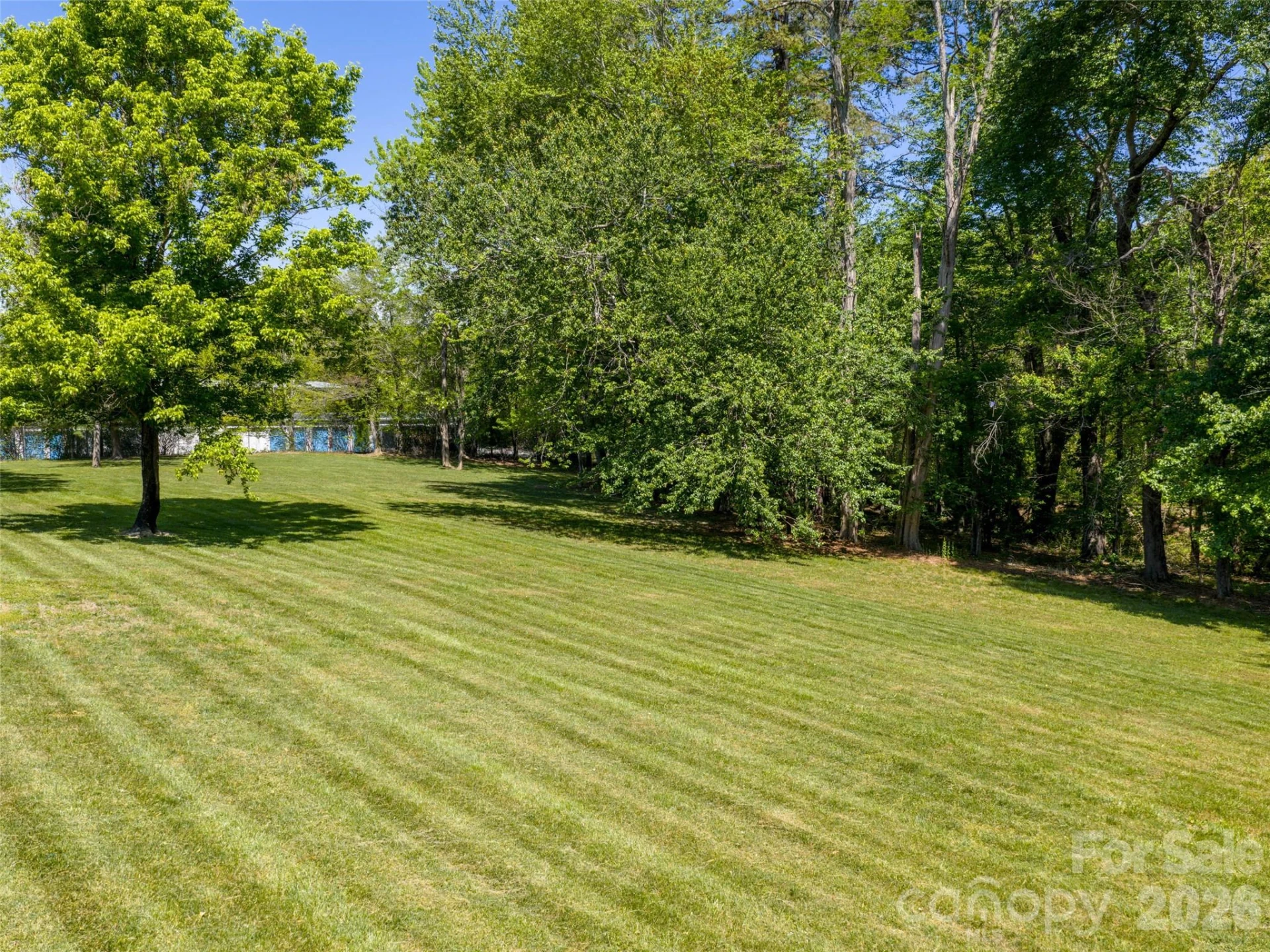 122 Glover Street - Photo 3
