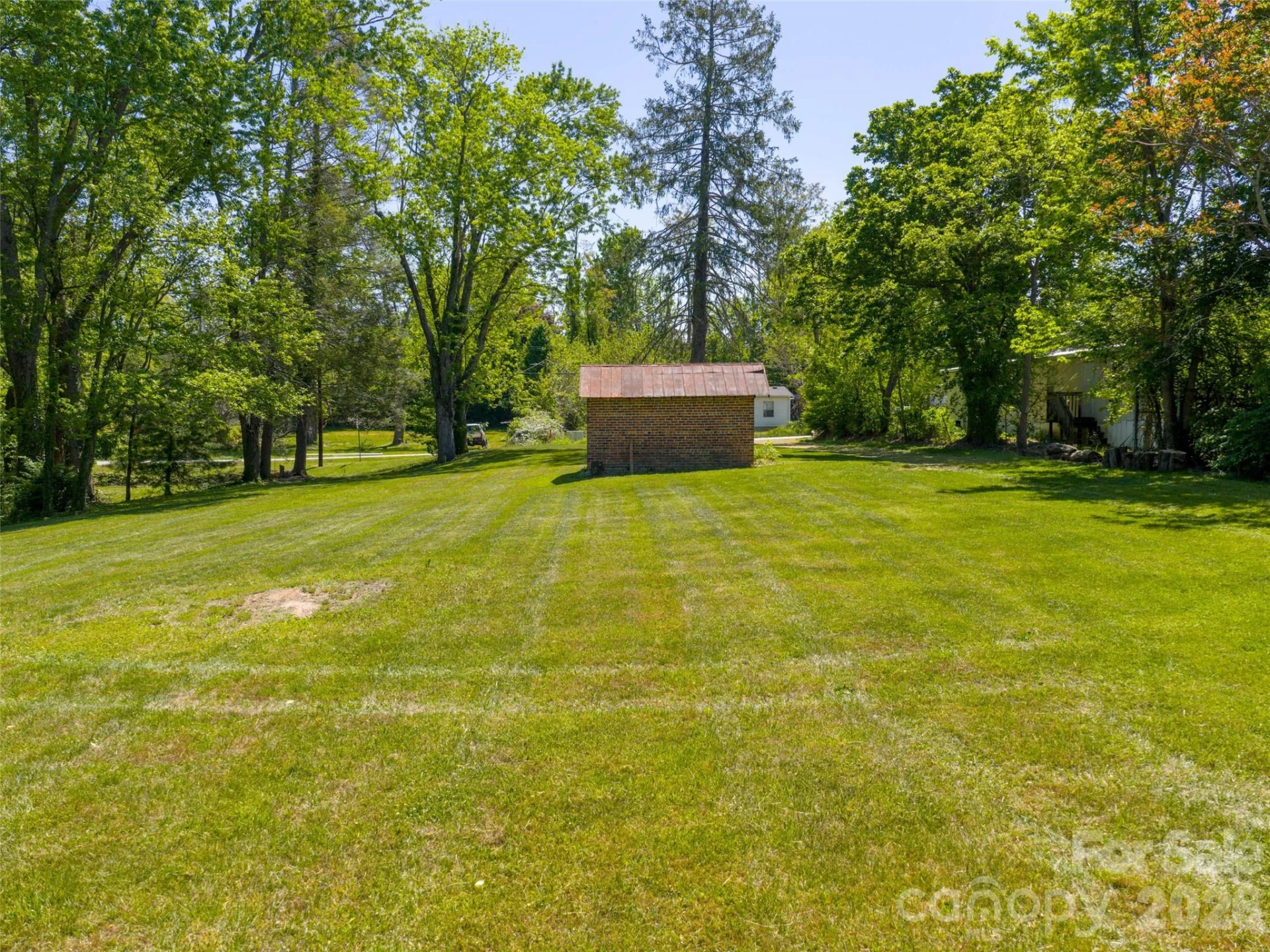 122 Glover Street - Photo 5