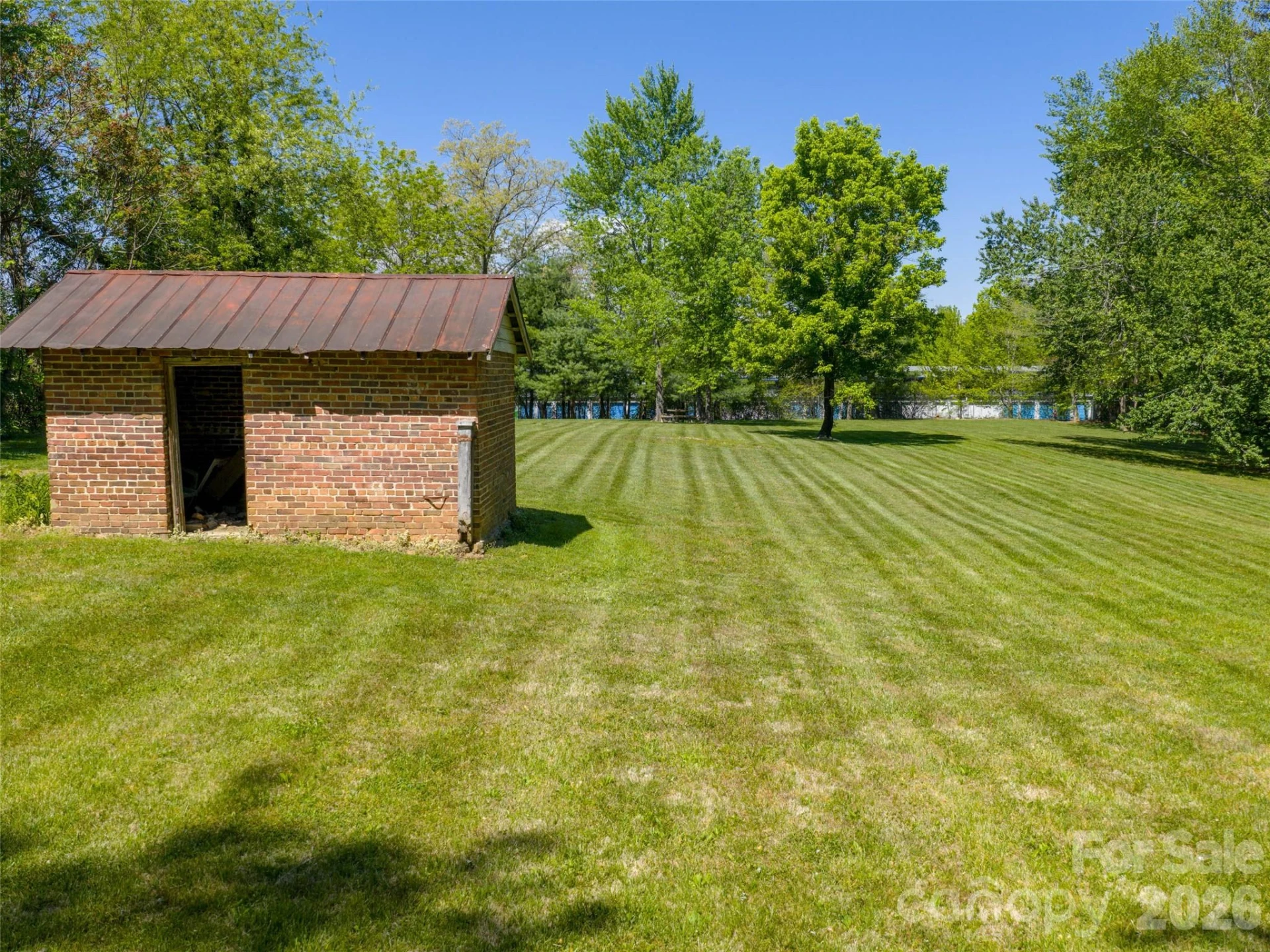 122 Glover Street - Photo 9