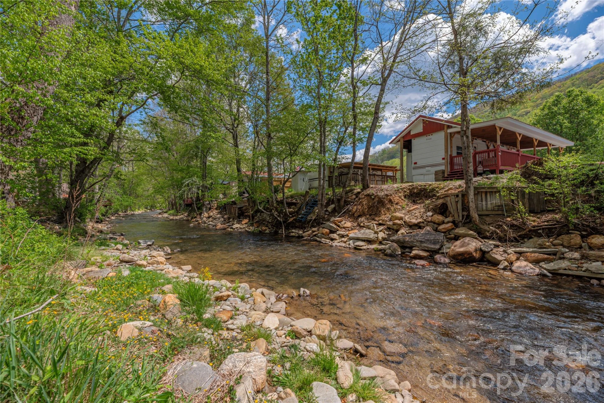 600 Sophie Road - Photo 2