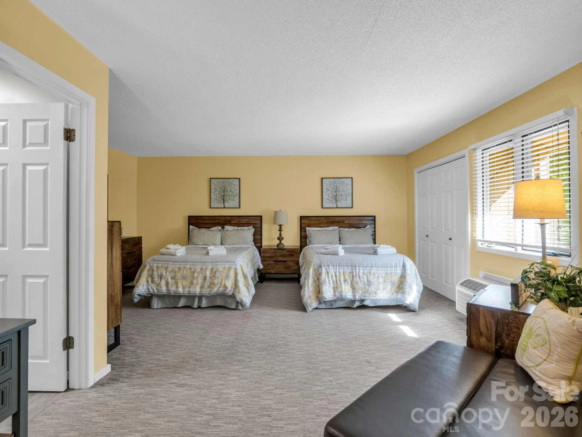 182 W Lake Drive S #1403 - Photo 2