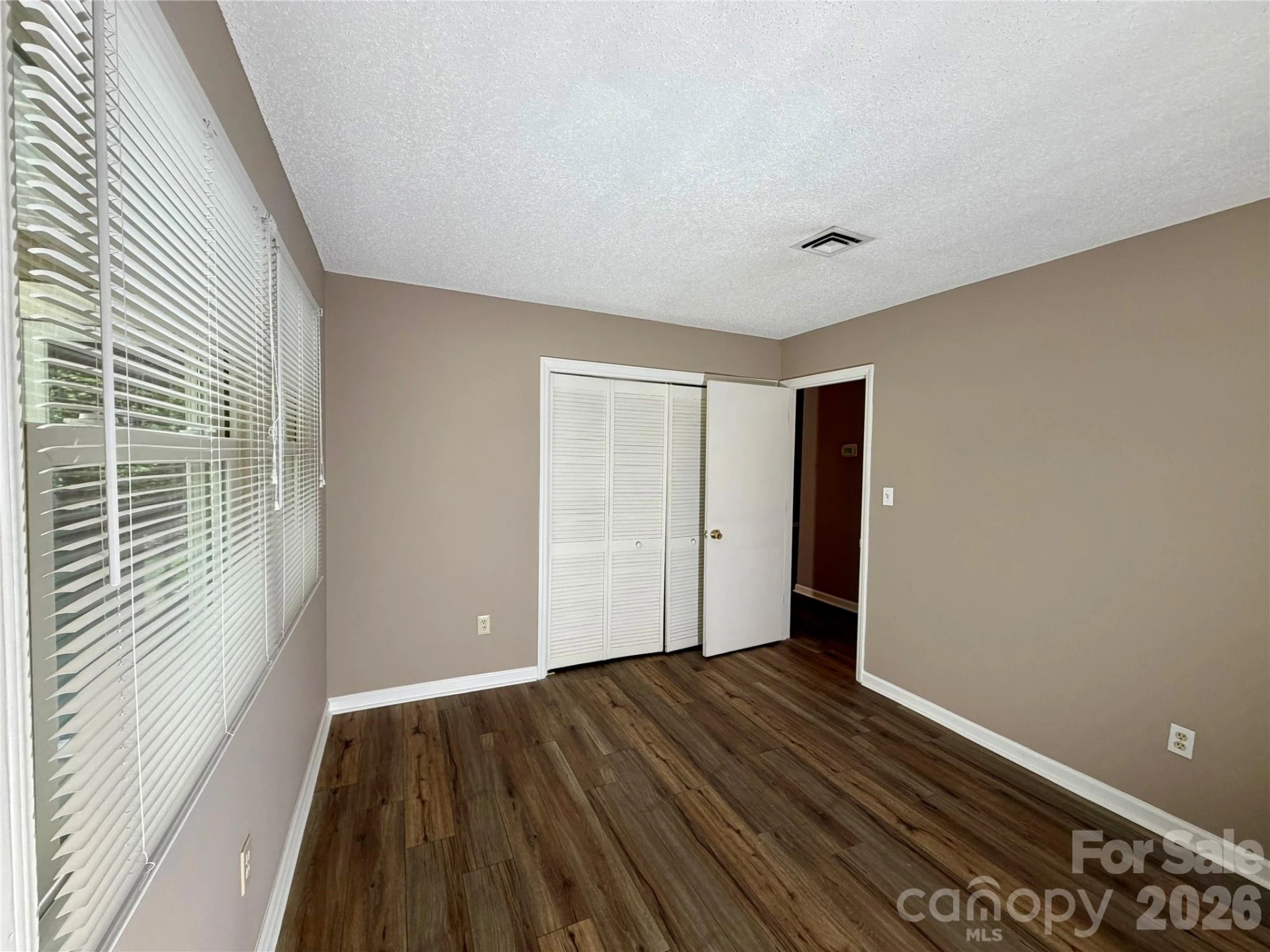 8 Creekside Lane - Photo 13
