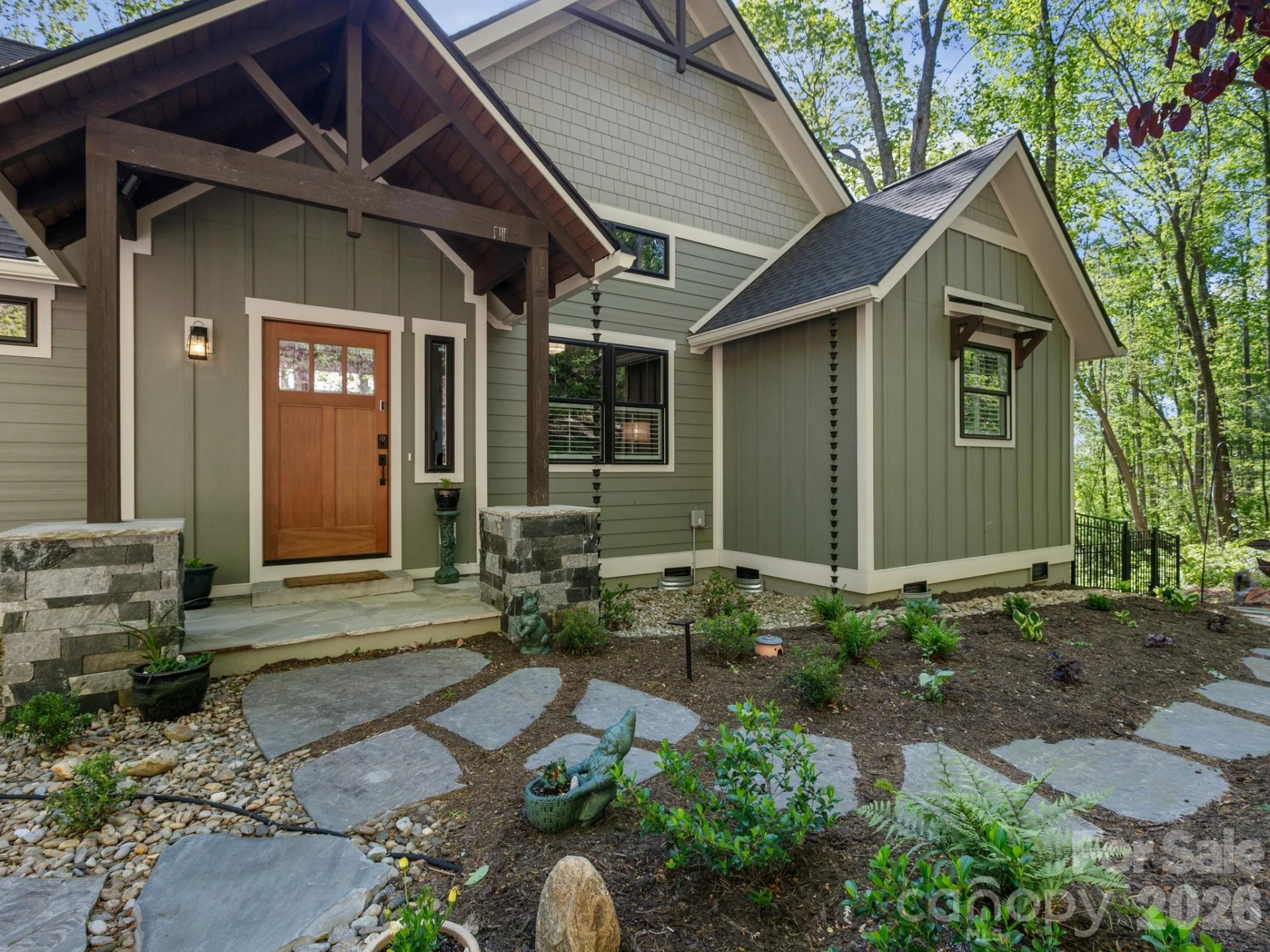 199 Garnet Way - Photo 2