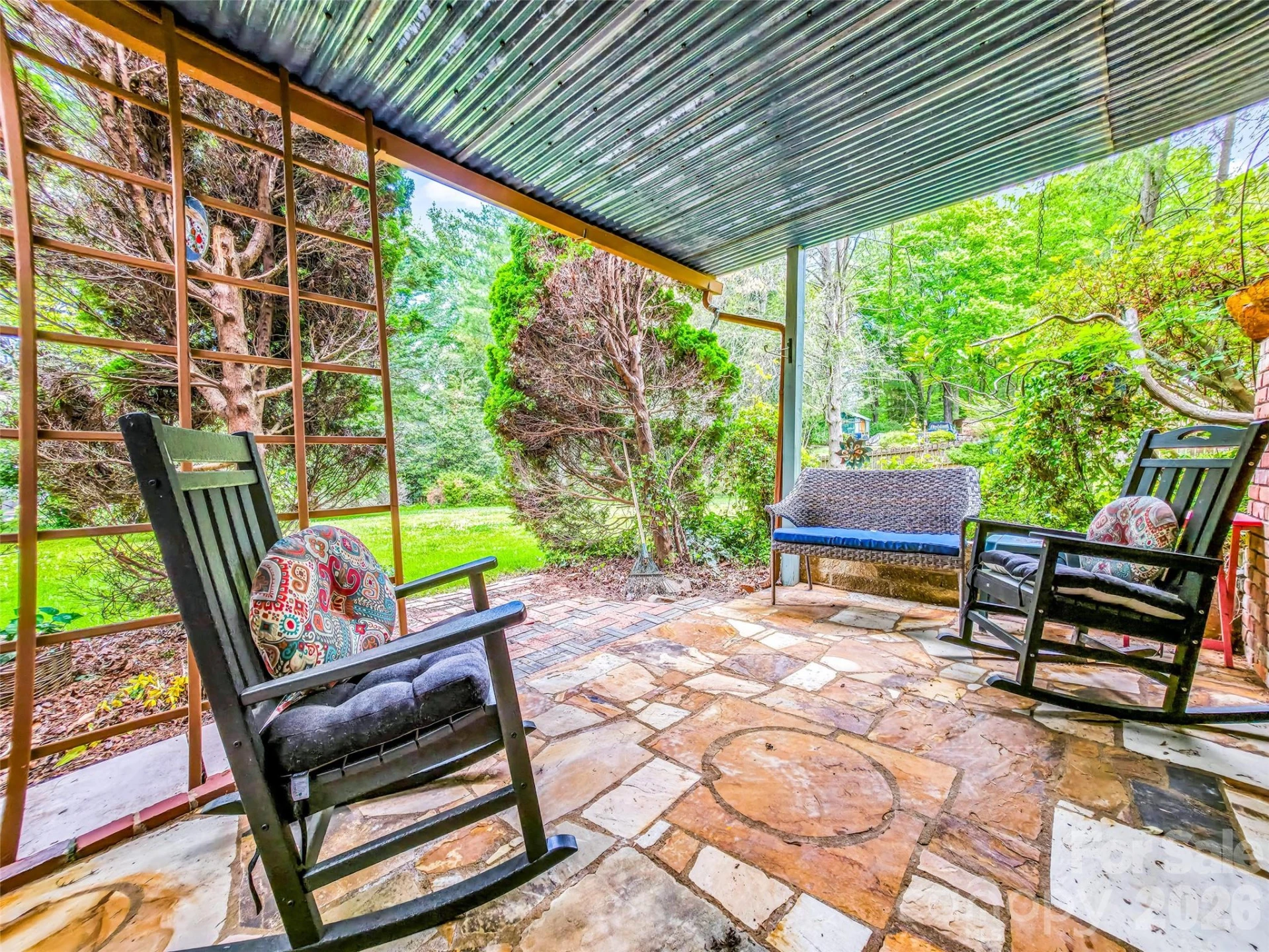 122 W Sweetbriar Lane - Photo 42