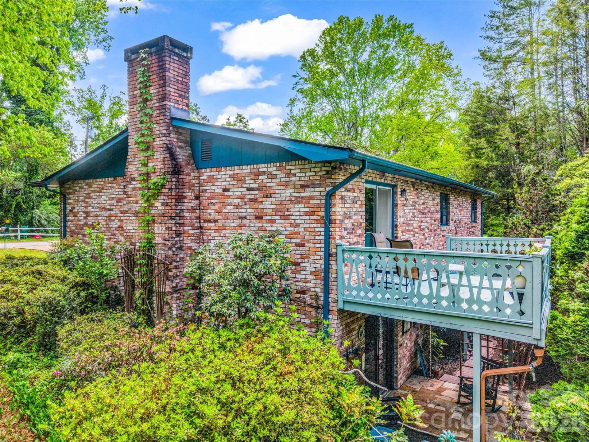 122 W Sweetbriar Lane - Photo 7