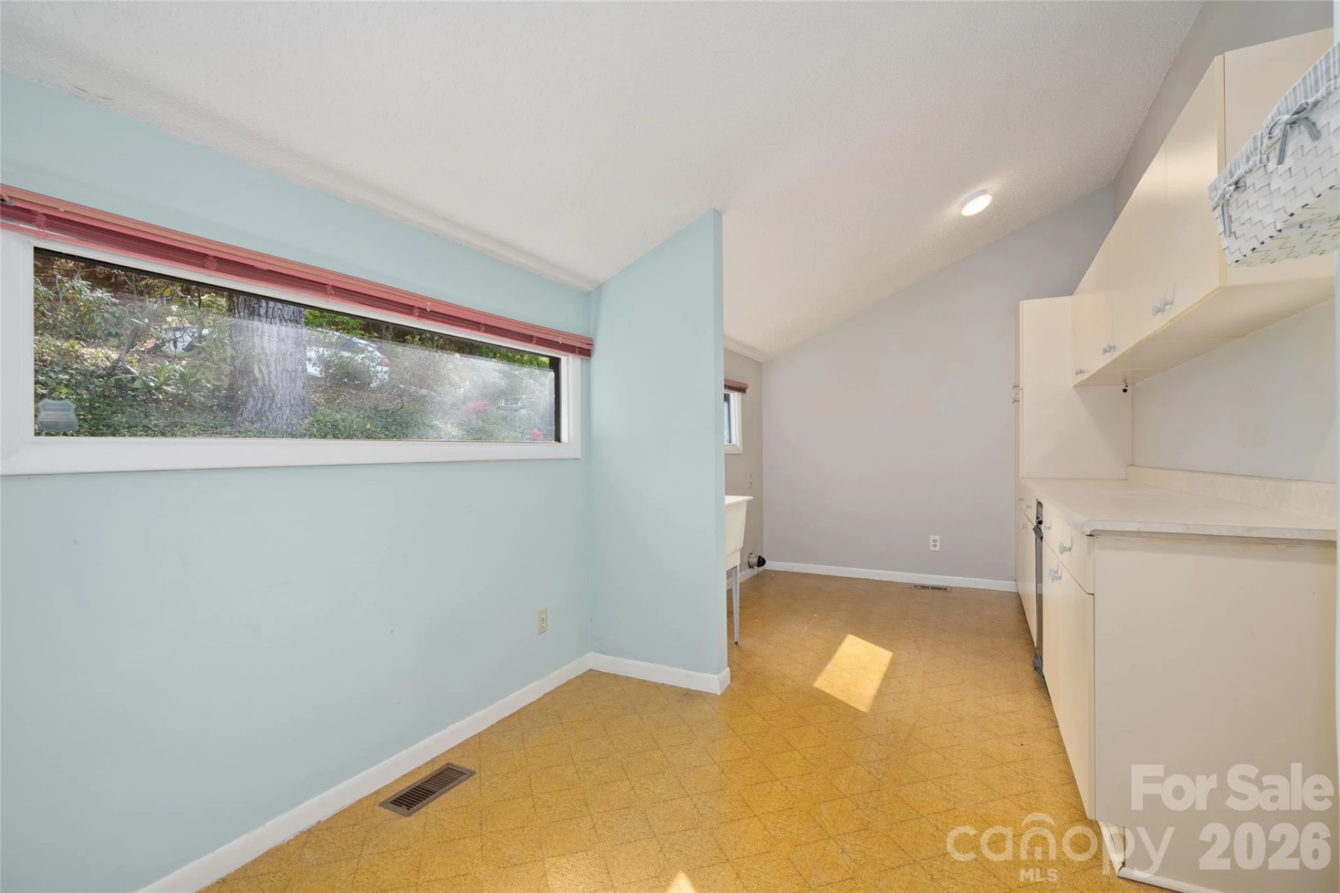 110 Crestwood Road - Photo 14