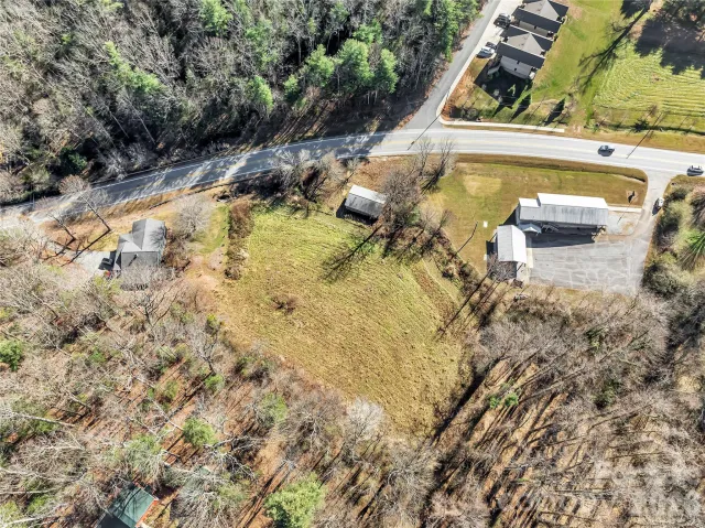 283 Ozone Drive, Saluda, NC, 28773