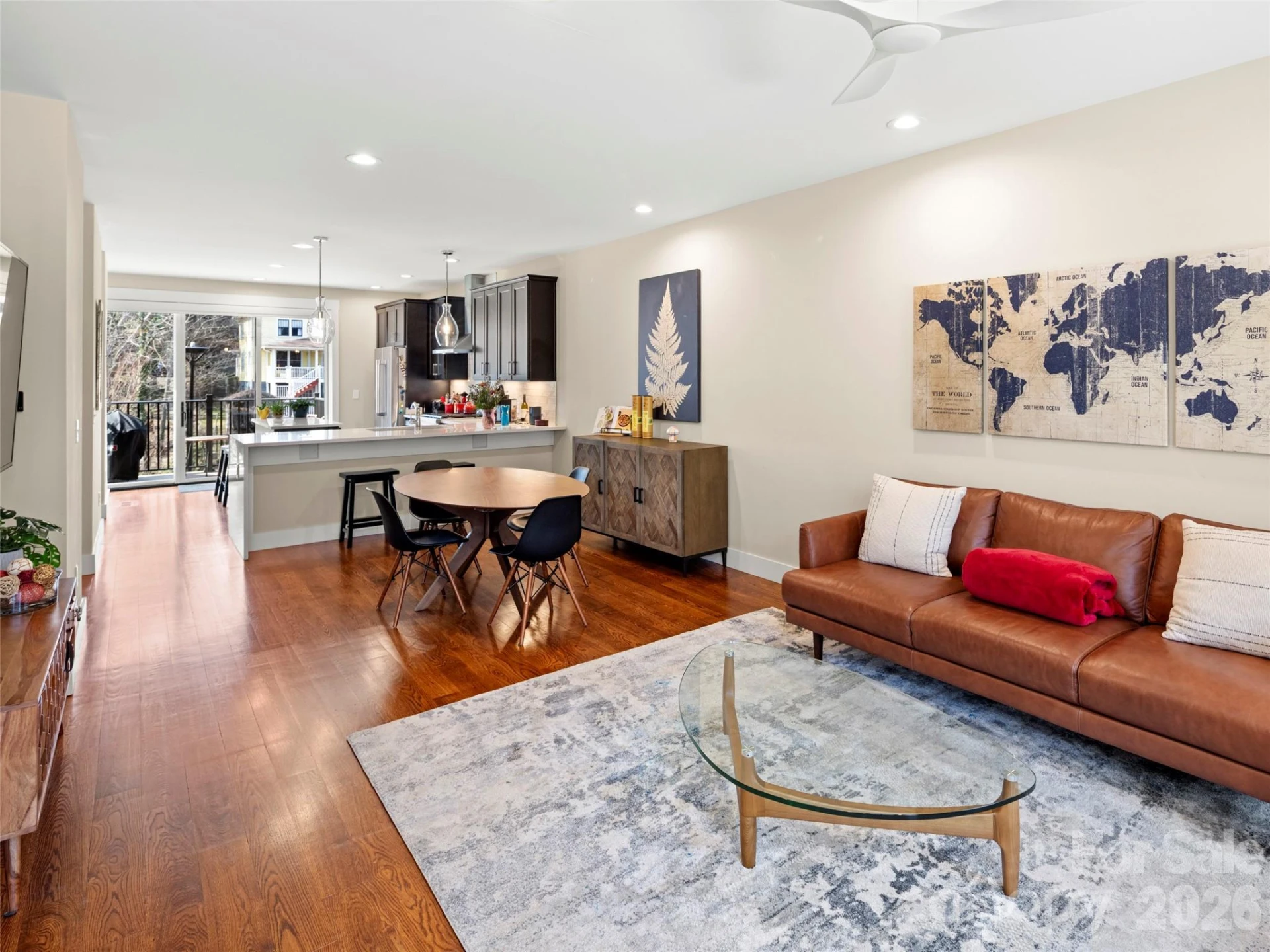 221 Broadway Street - Photo 3