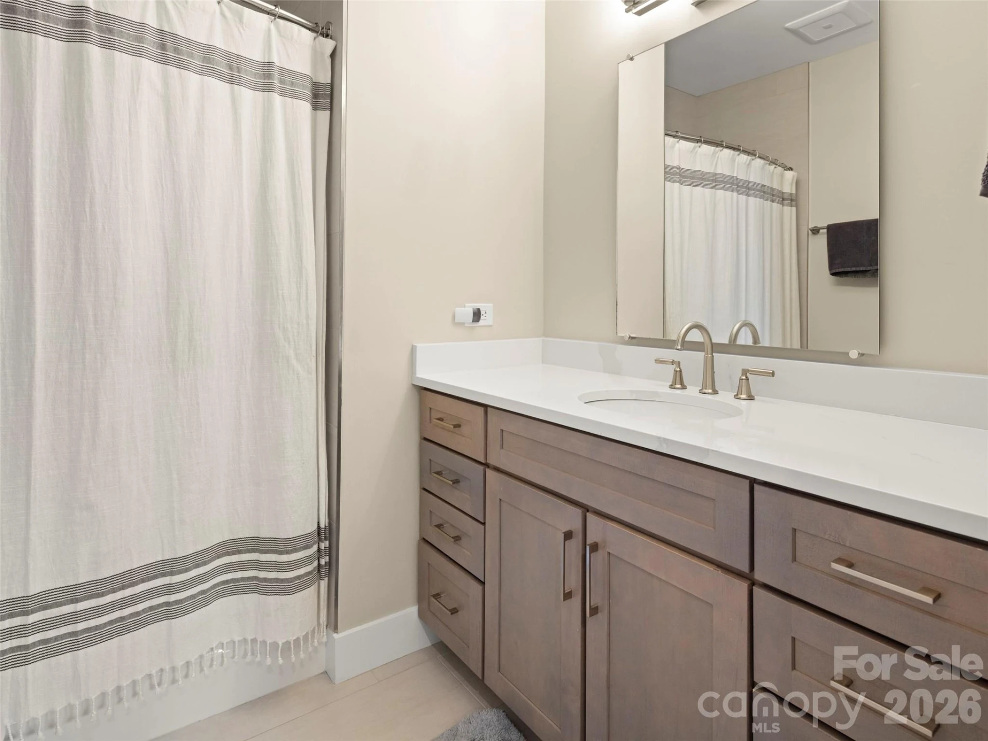 221 Broadway Street - Photo 21