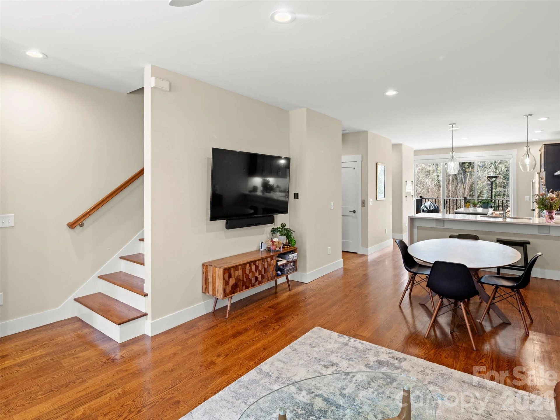 221 Broadway Street - Photo 4