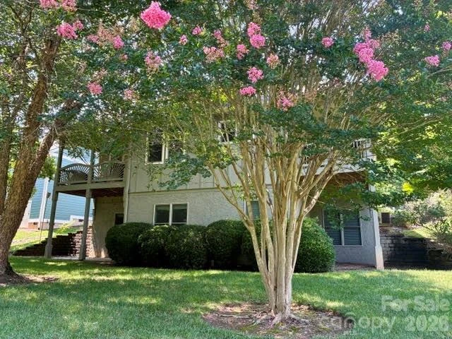 24 Triple Fairways Drive - Photo 4