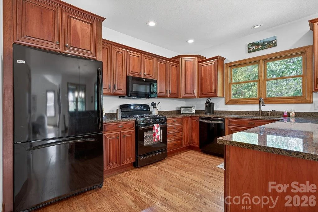24 Triple Fairways Drive - Photo 11