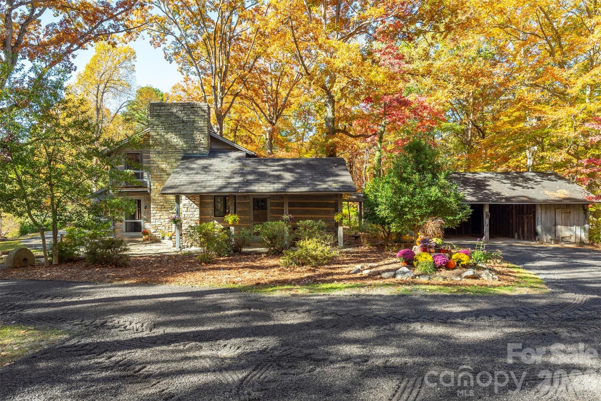 102 Weaver Mill Road - Photo 4