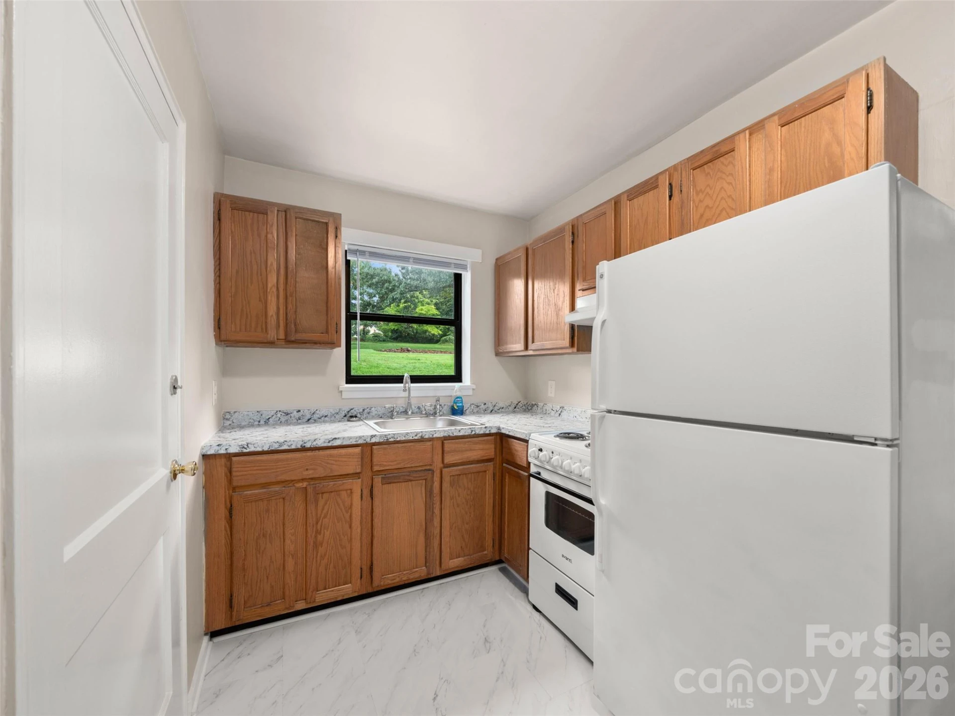 8 Units - 615 Biltmore Avenue - Photo 21