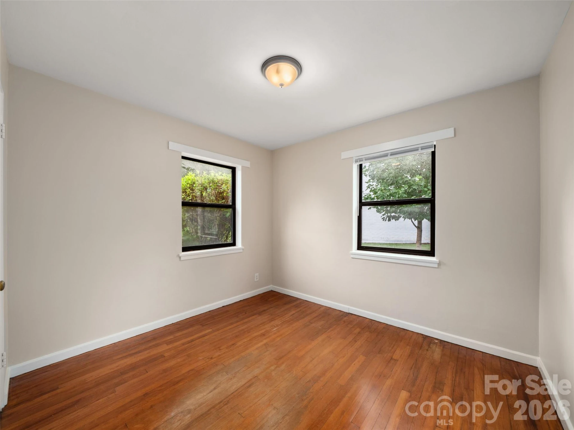 8 Units - 615 Biltmore Avenue - Photo 33