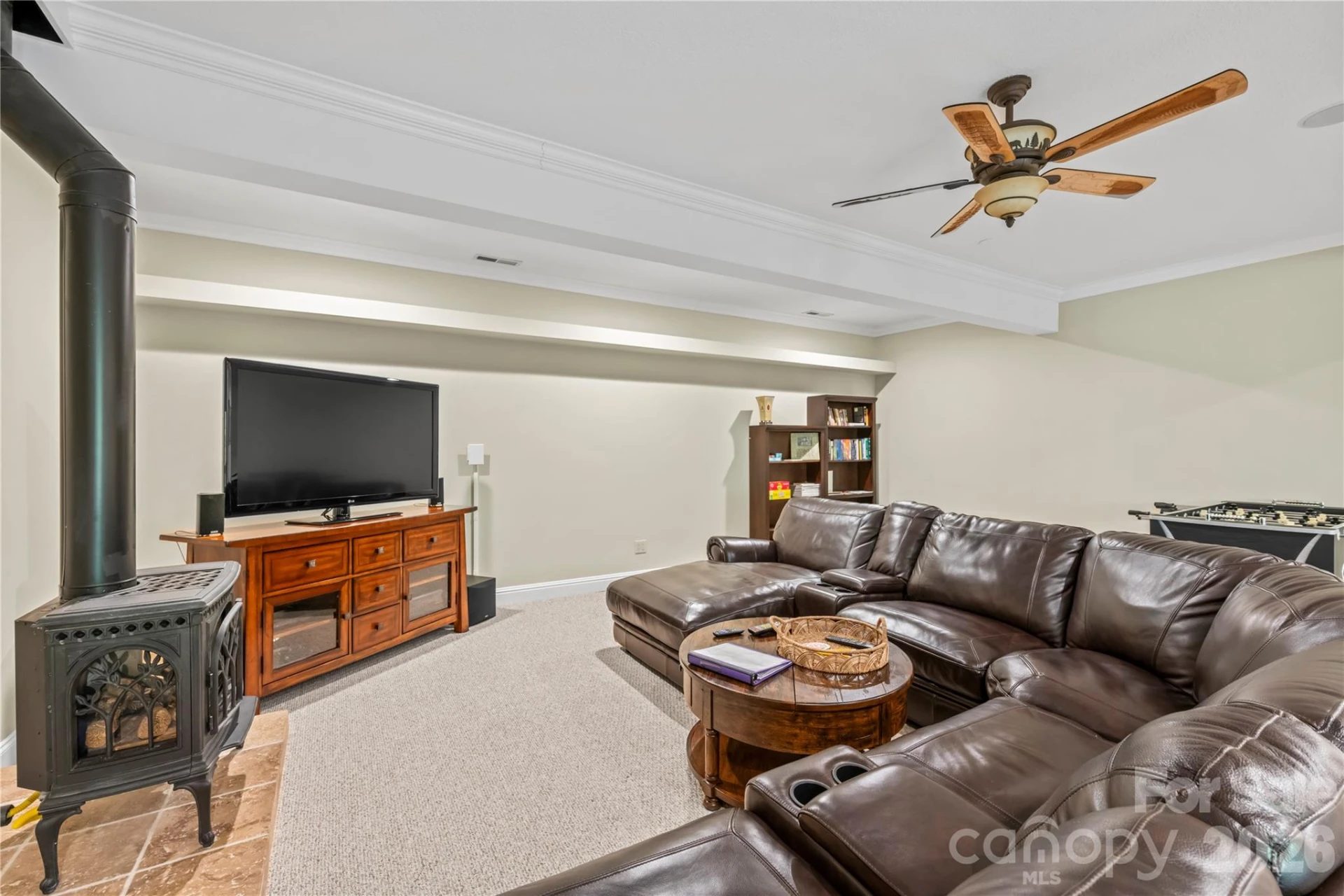 128 Churchill Downs Drive - Photo 32