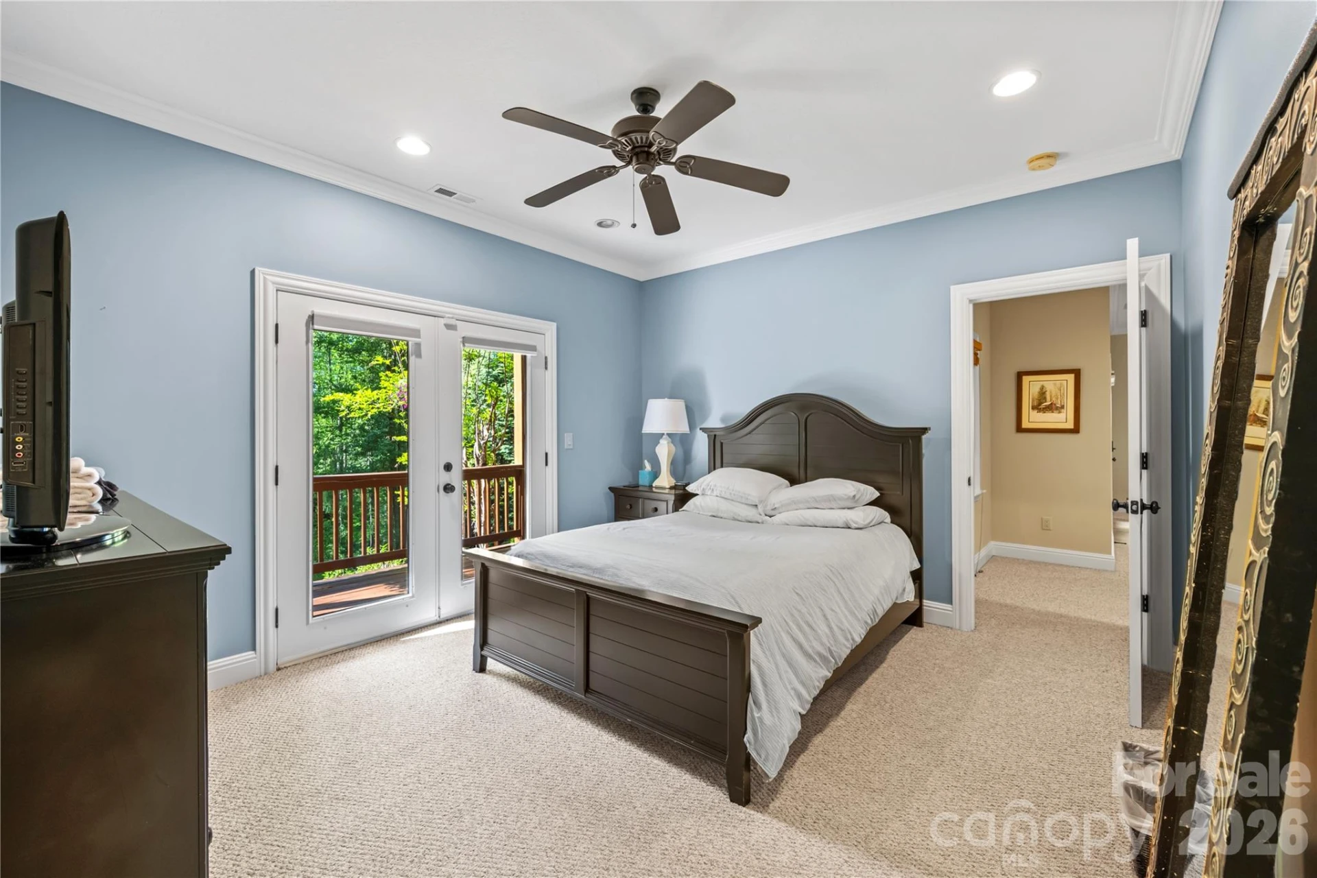 128 Churchill Downs Drive - Photo 36