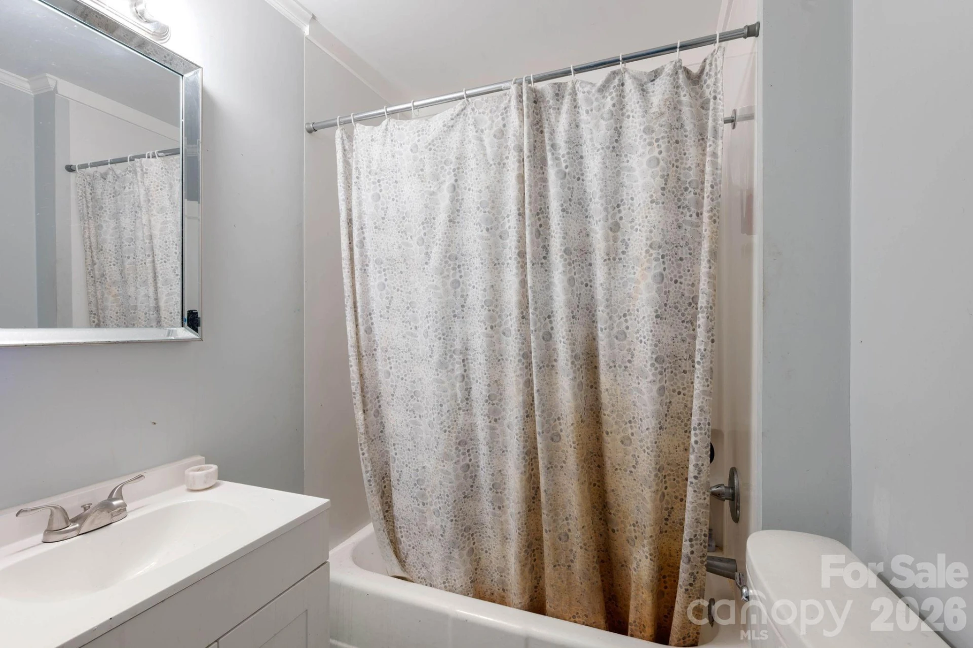 136 S Broadway Street - Photo 11