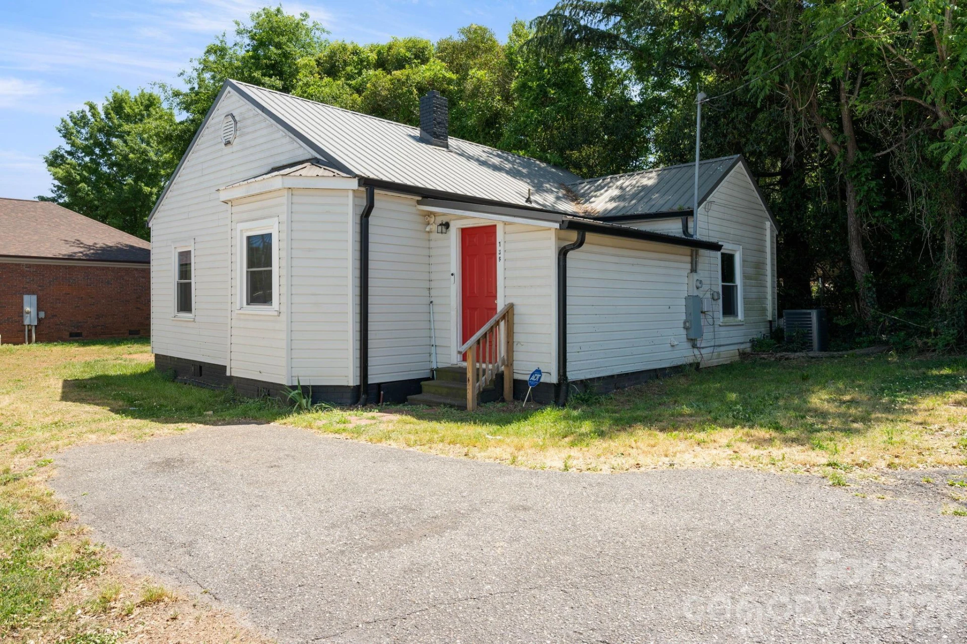 136 S Broadway Street - Photo 14