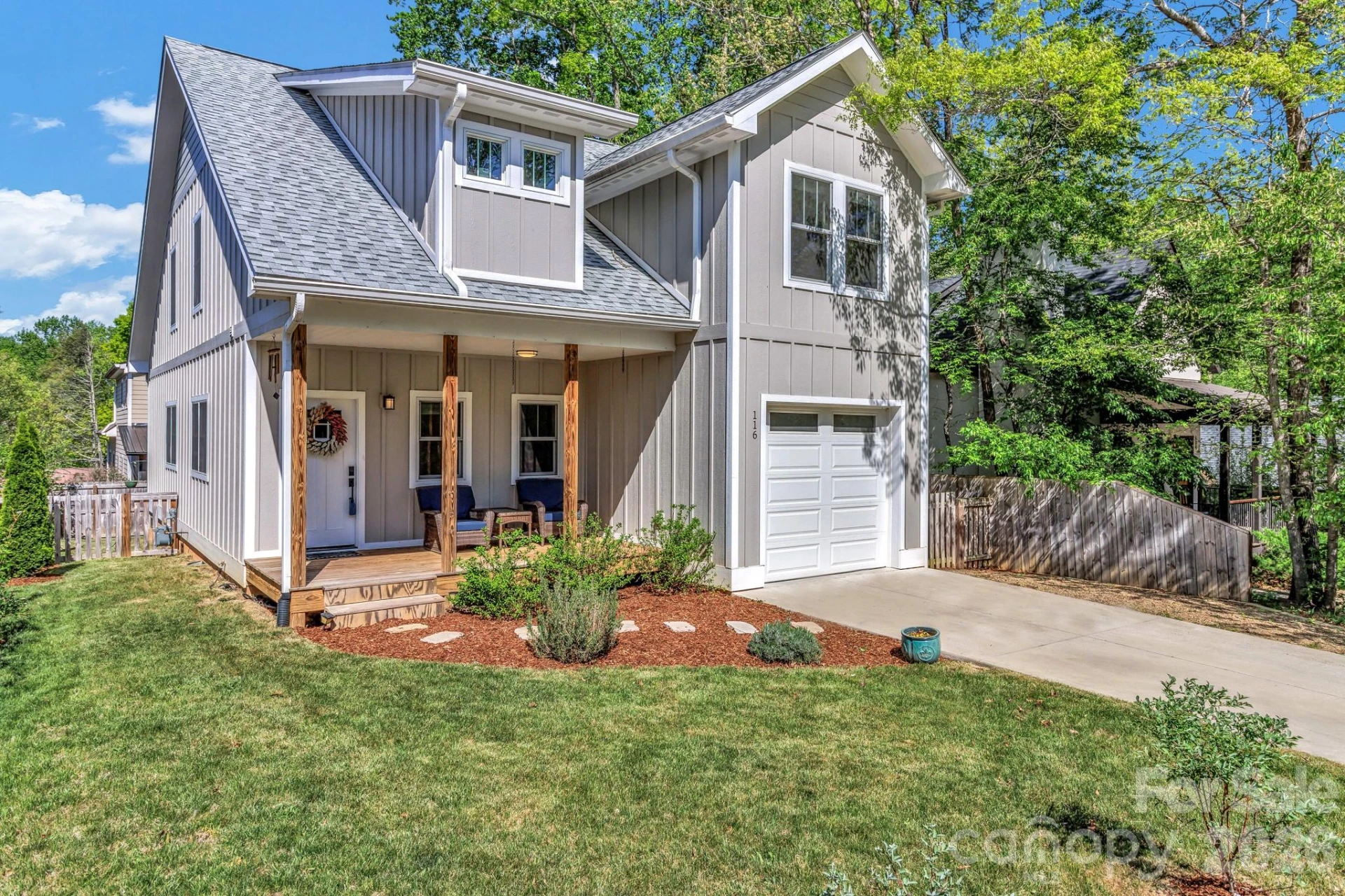 116 Craggy Street - Photo 2