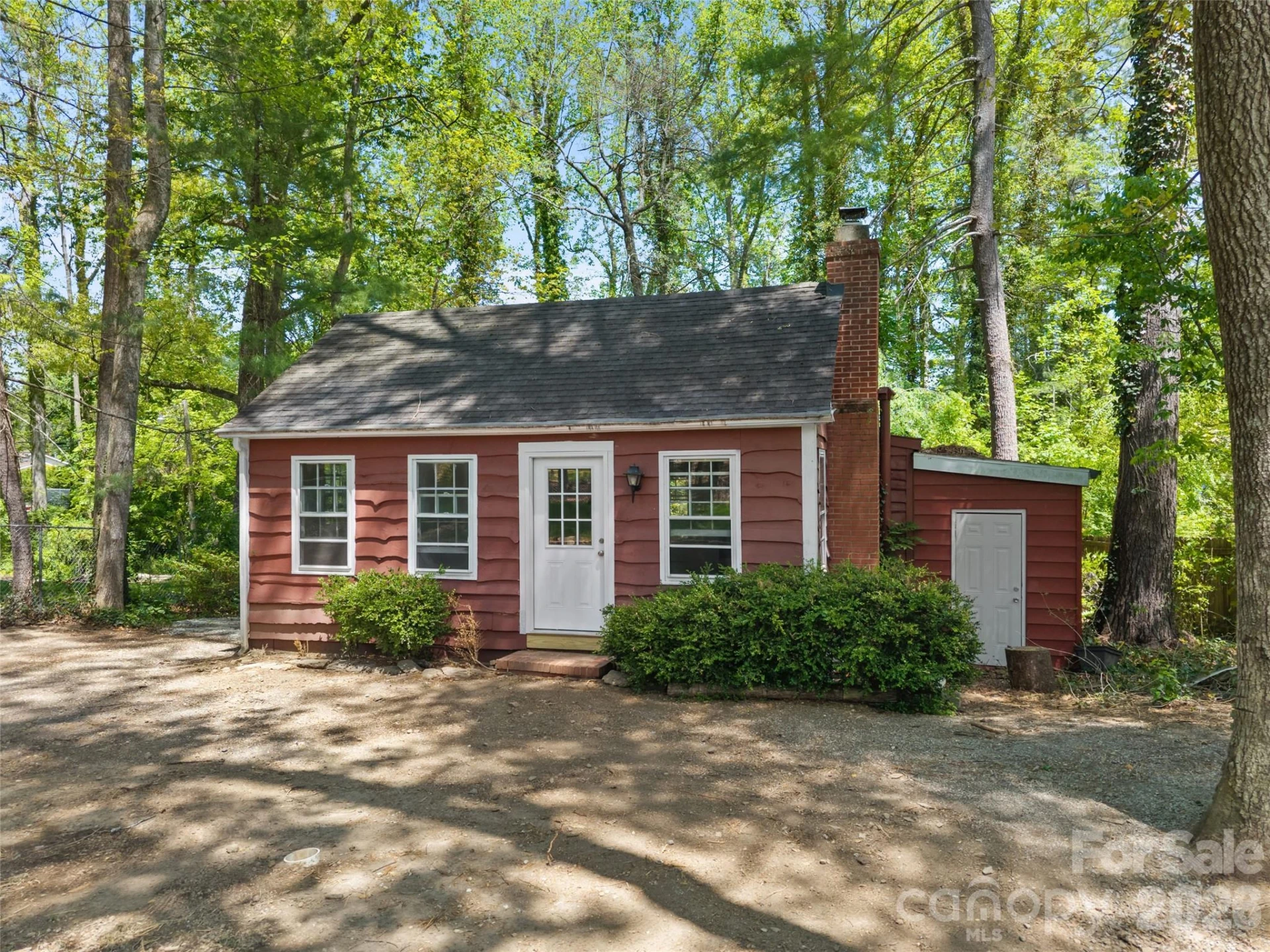 1110 3rd Avenue W - Photo 3