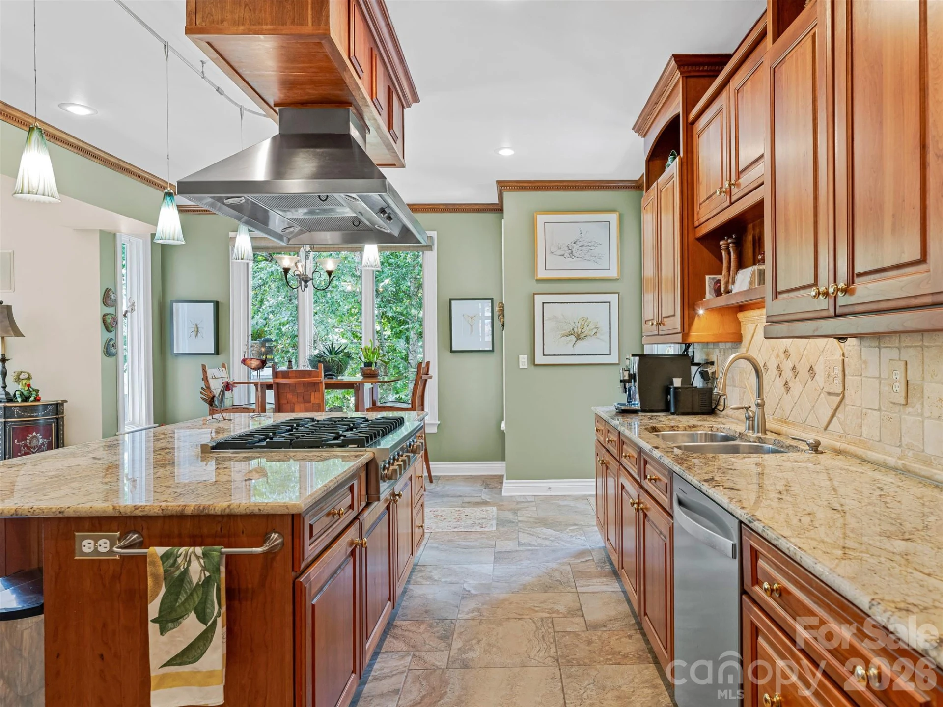 212 S Plains Drive - Photo 14