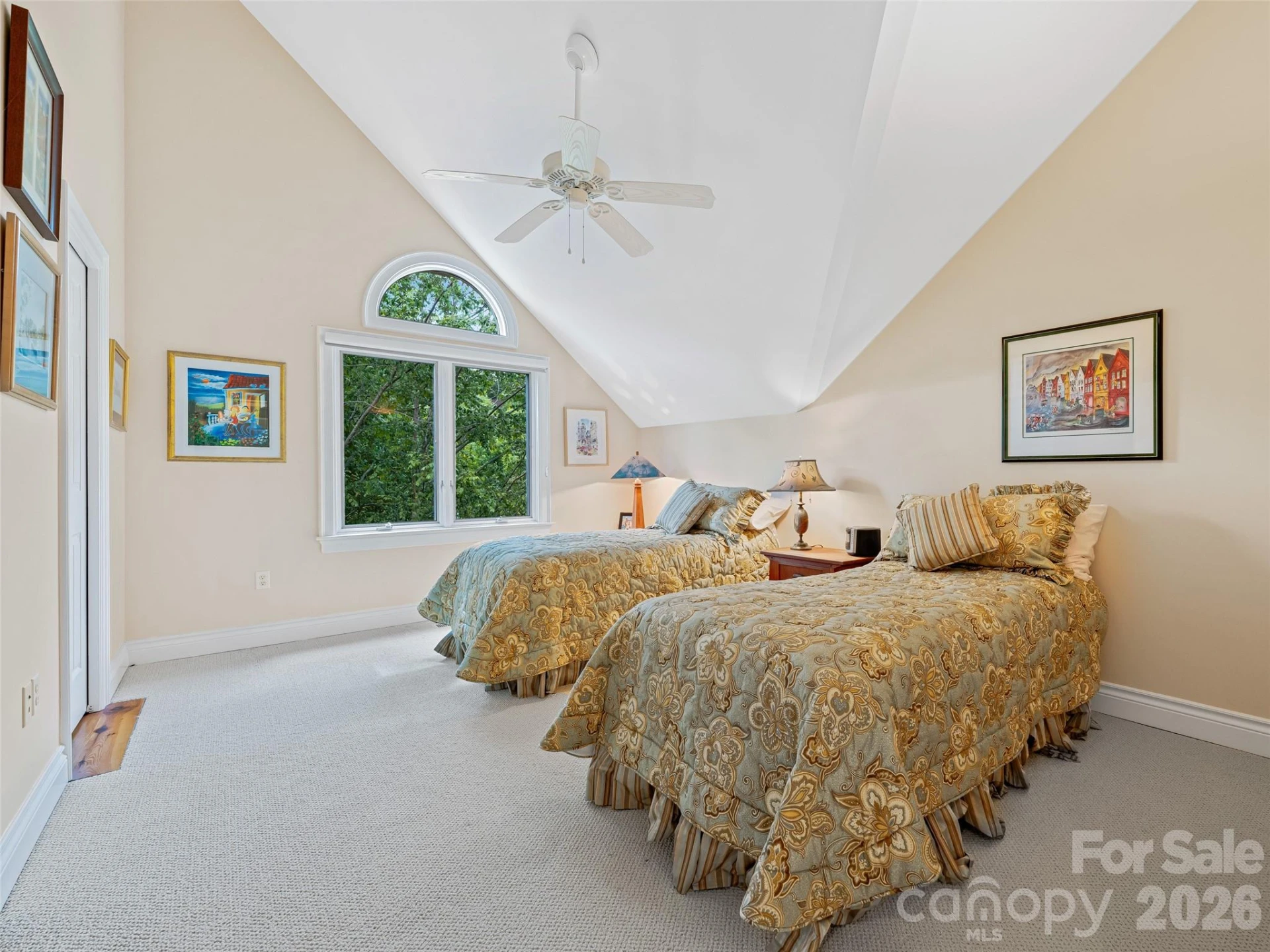 212 S Plains Drive - Photo 29