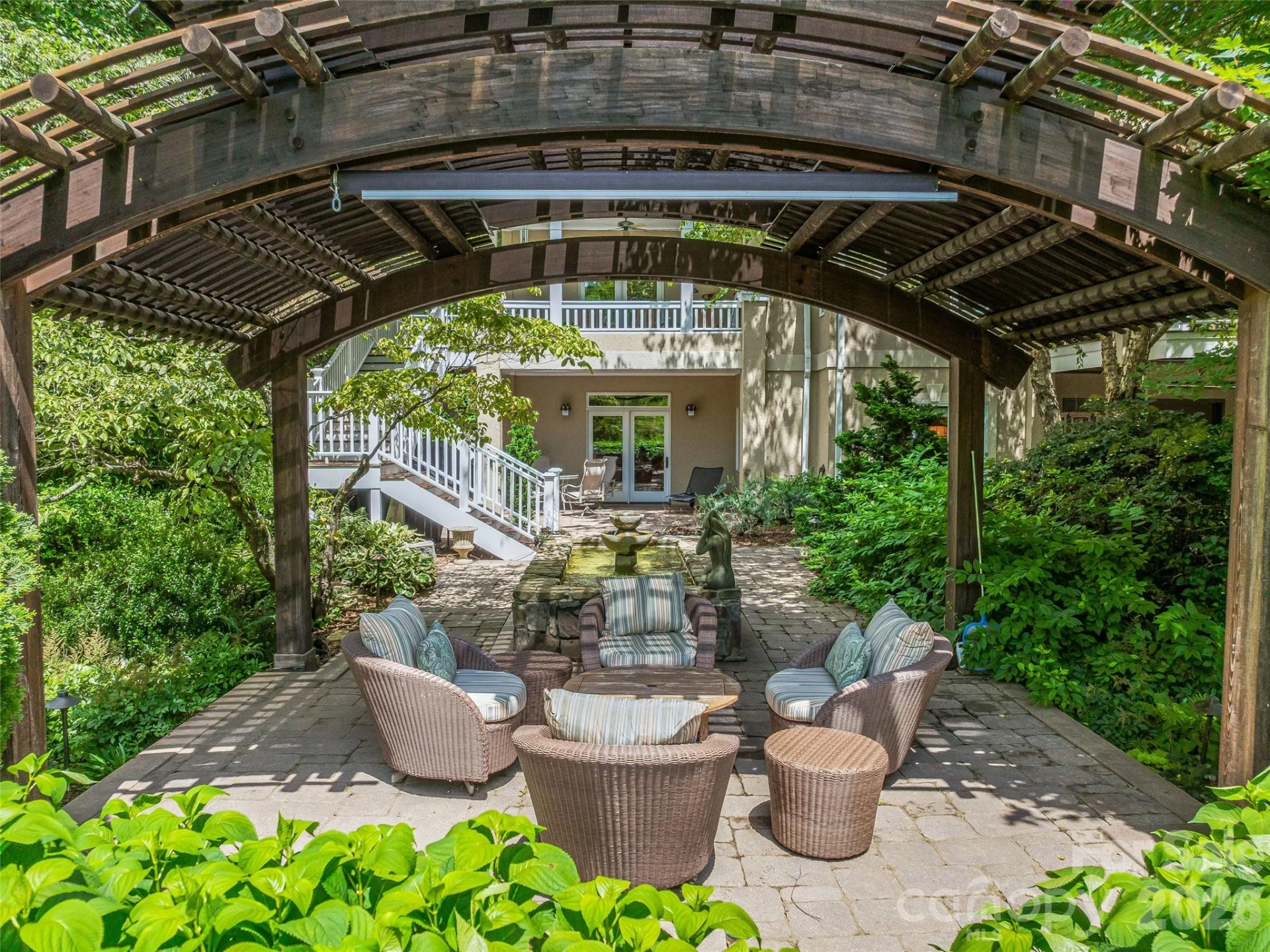 212 S Plains Drive - Photo 44