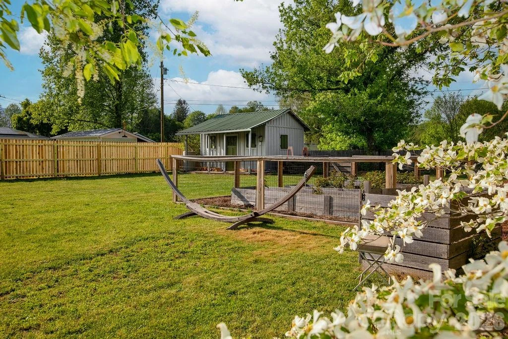 TBD Triple Terrace #B - Photo 19